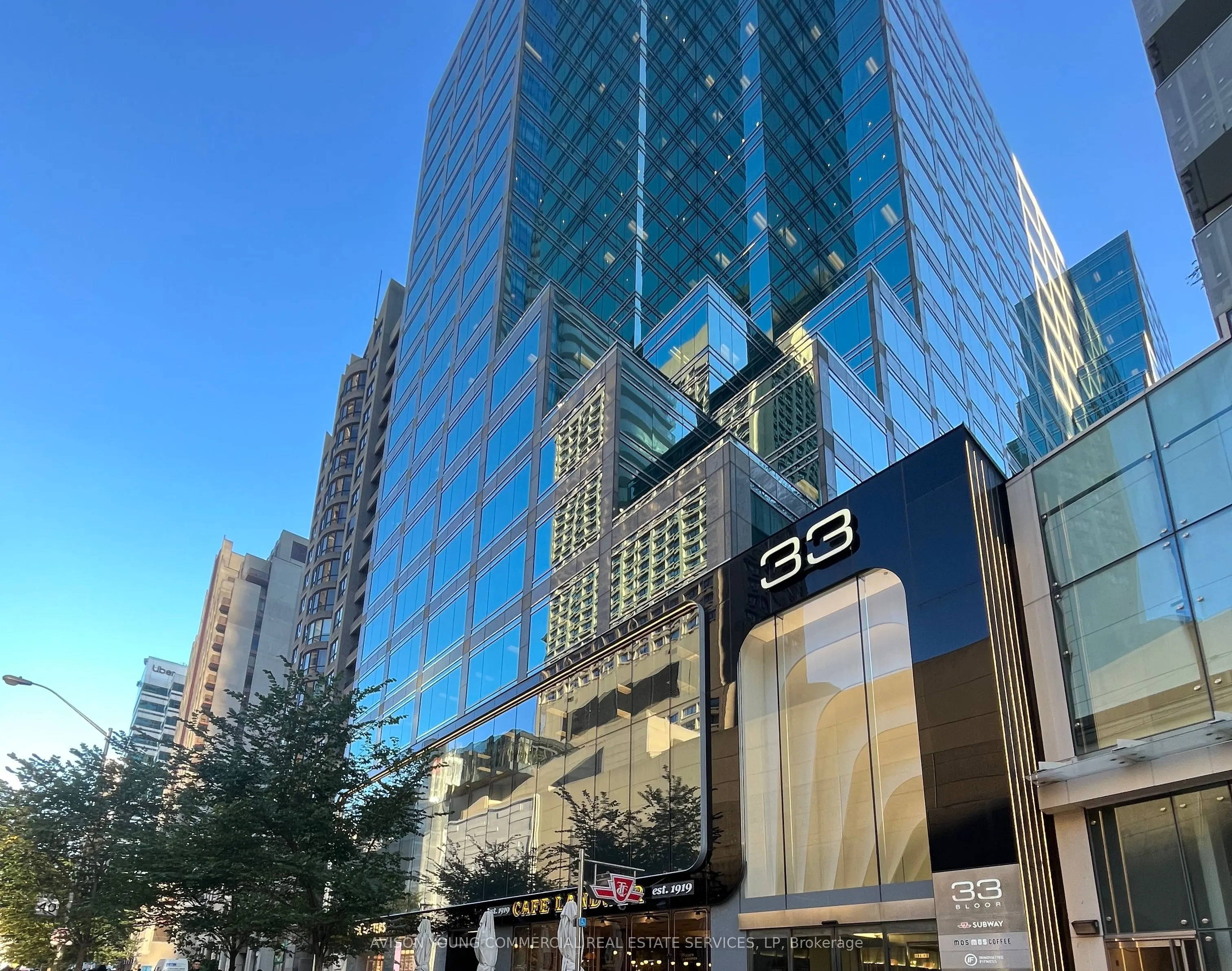 33 Bloor Street E, #304