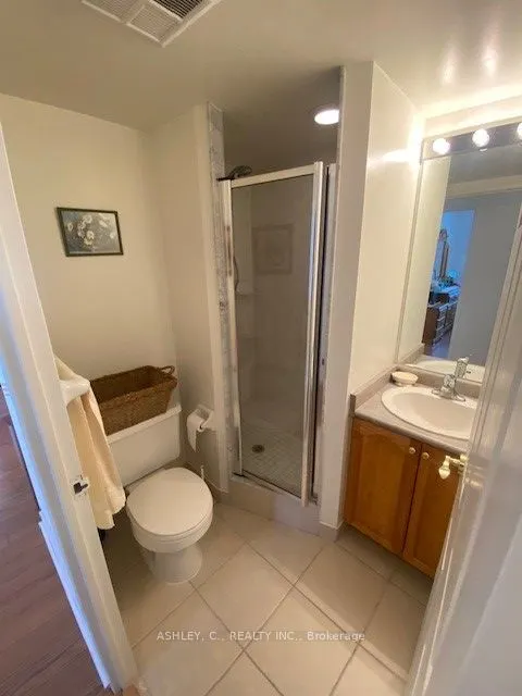 23 Hollywood Avenue E, #1602