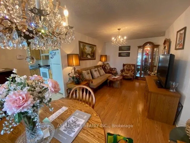 23 Hollywood Avenue E, #1602