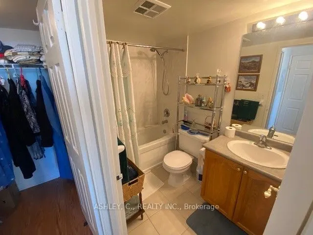 23 Hollywood Avenue E, #1602