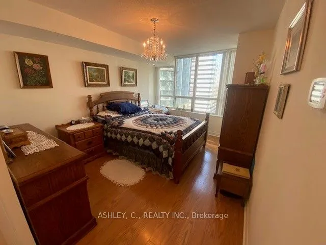 23 Hollywood Avenue E, #1602