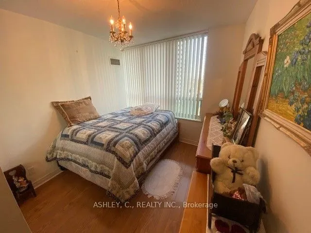 23 Hollywood Avenue E, #1602