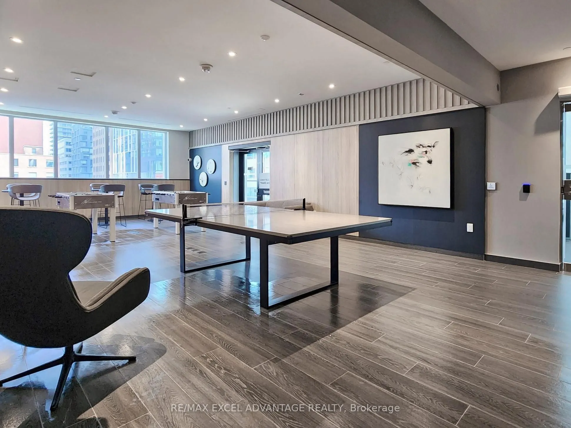 357 King Street W, #1206