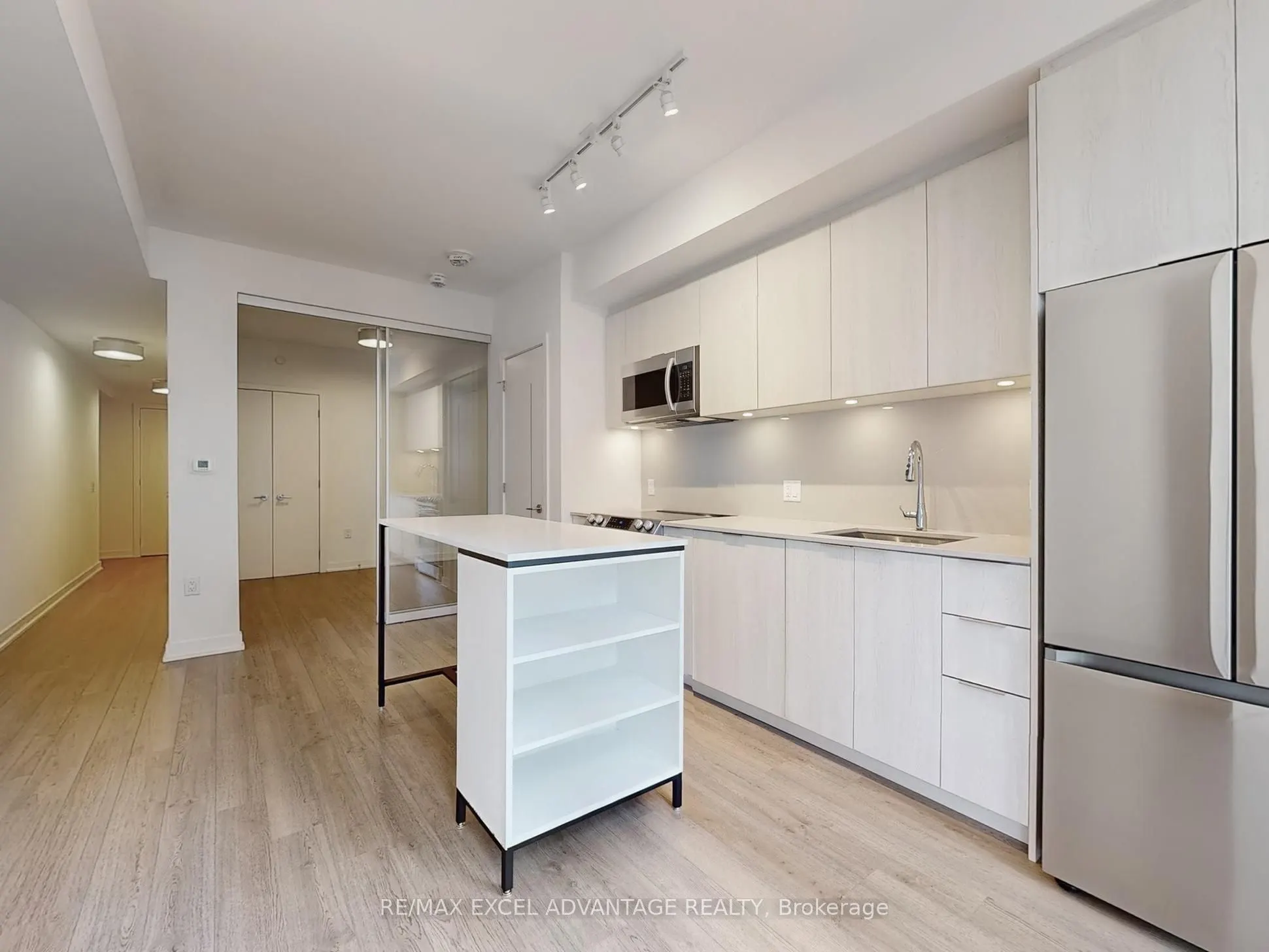 357 King Street W, #1206