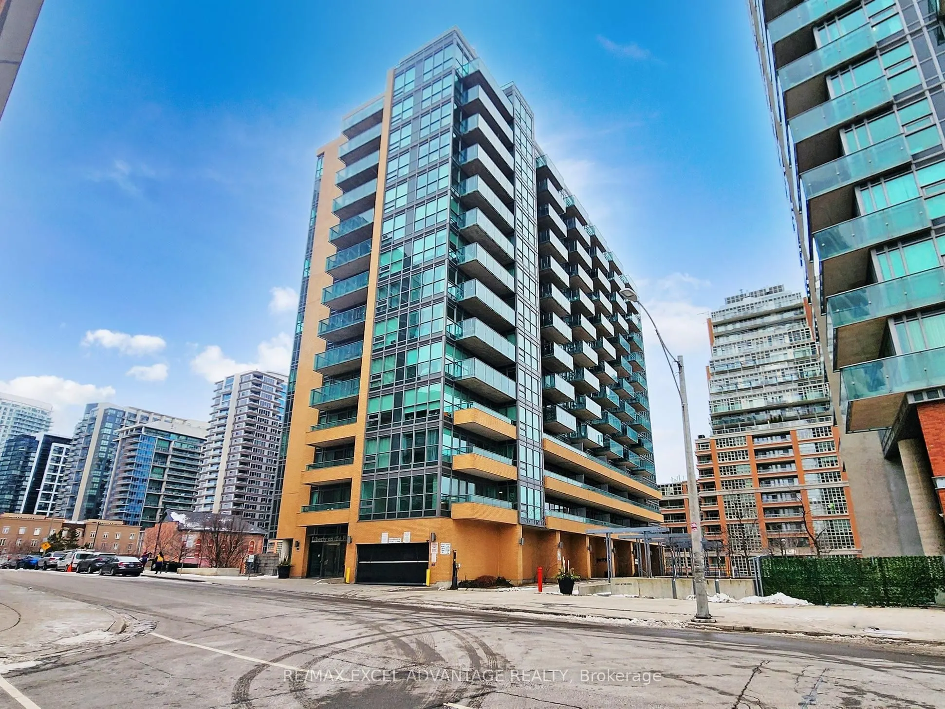 69 Lynn Williams Street, #704