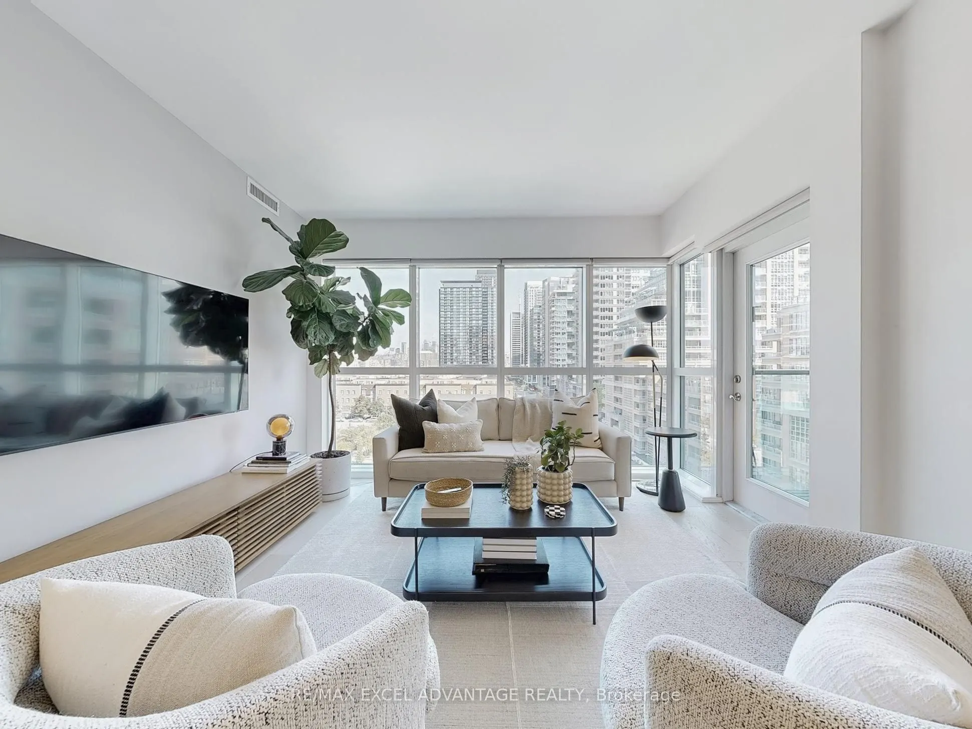 69 Lynn Williams Street, #704