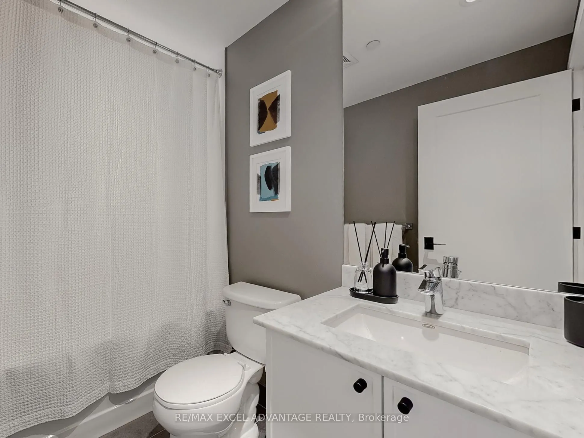 69 Lynn Williams Street, #704
