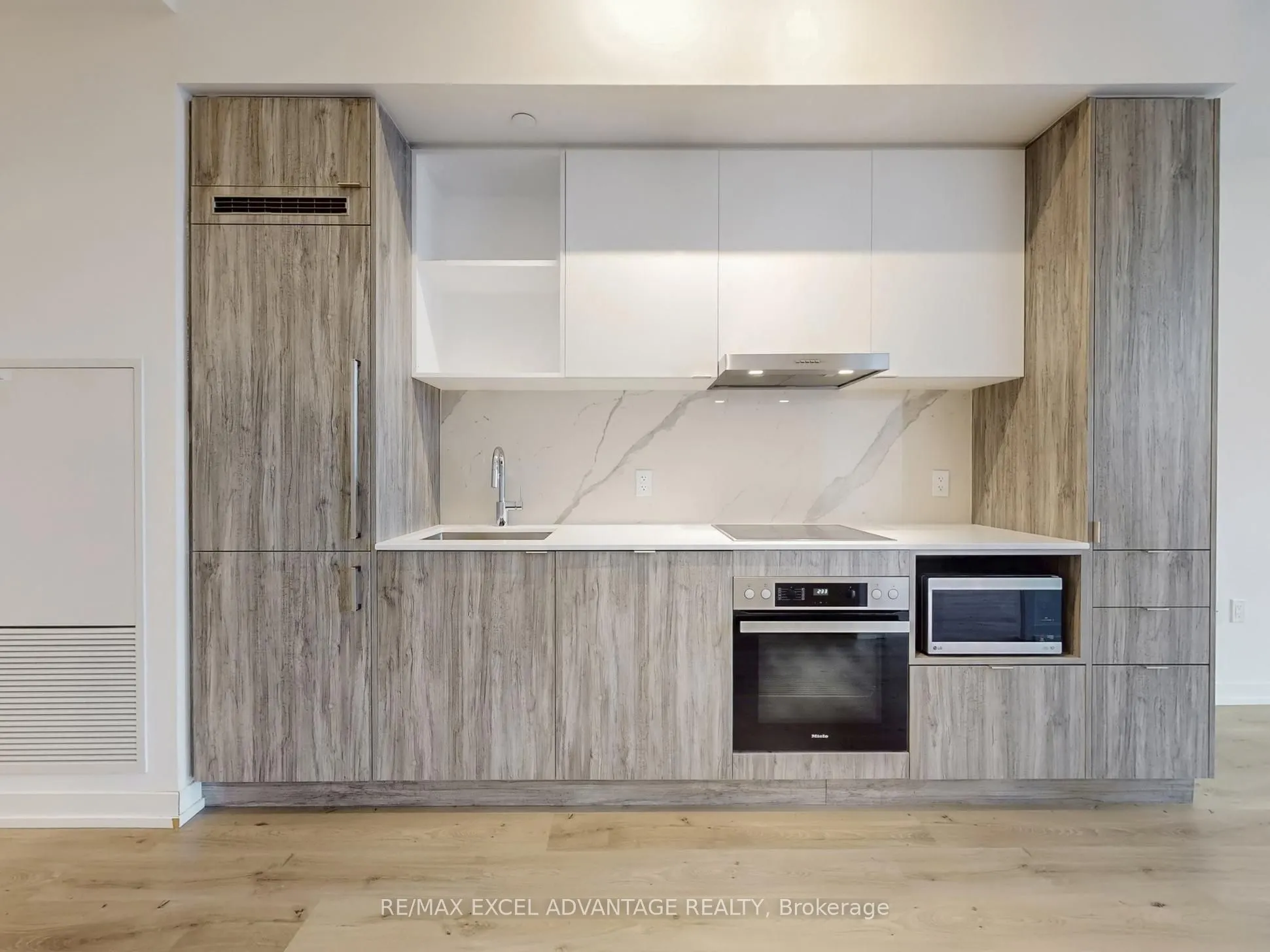 138 Downes Street, #6901
