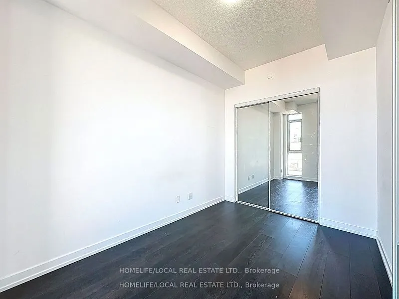 297 College Street, ## 506