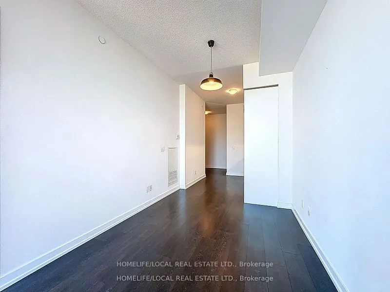 297 College Street, ## 506