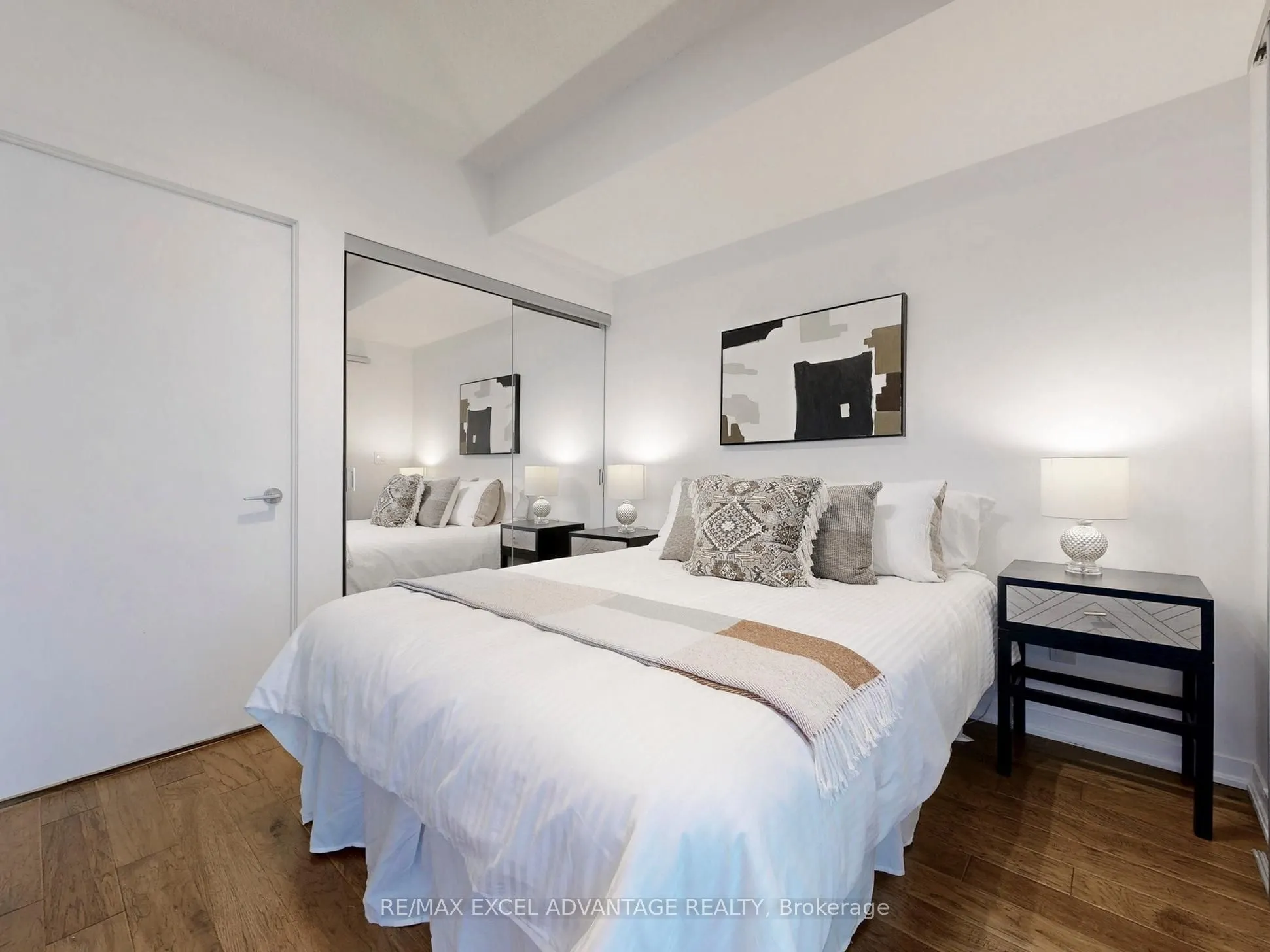 55 East Liberty Street, #405