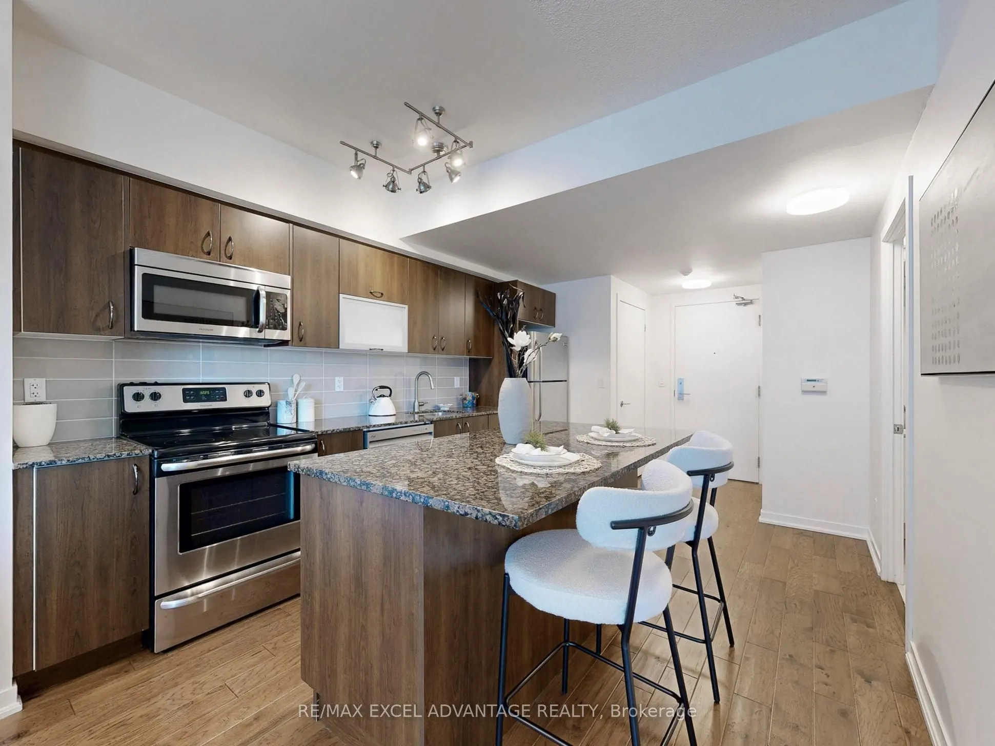 55 East Liberty Street, #405