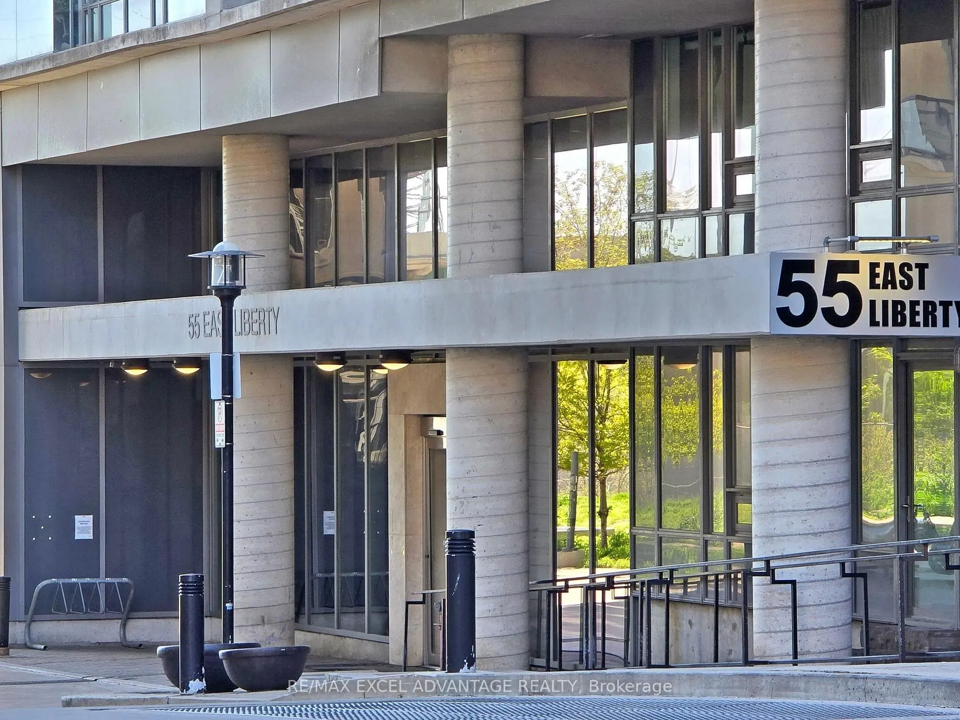 55 East Liberty Street, #405