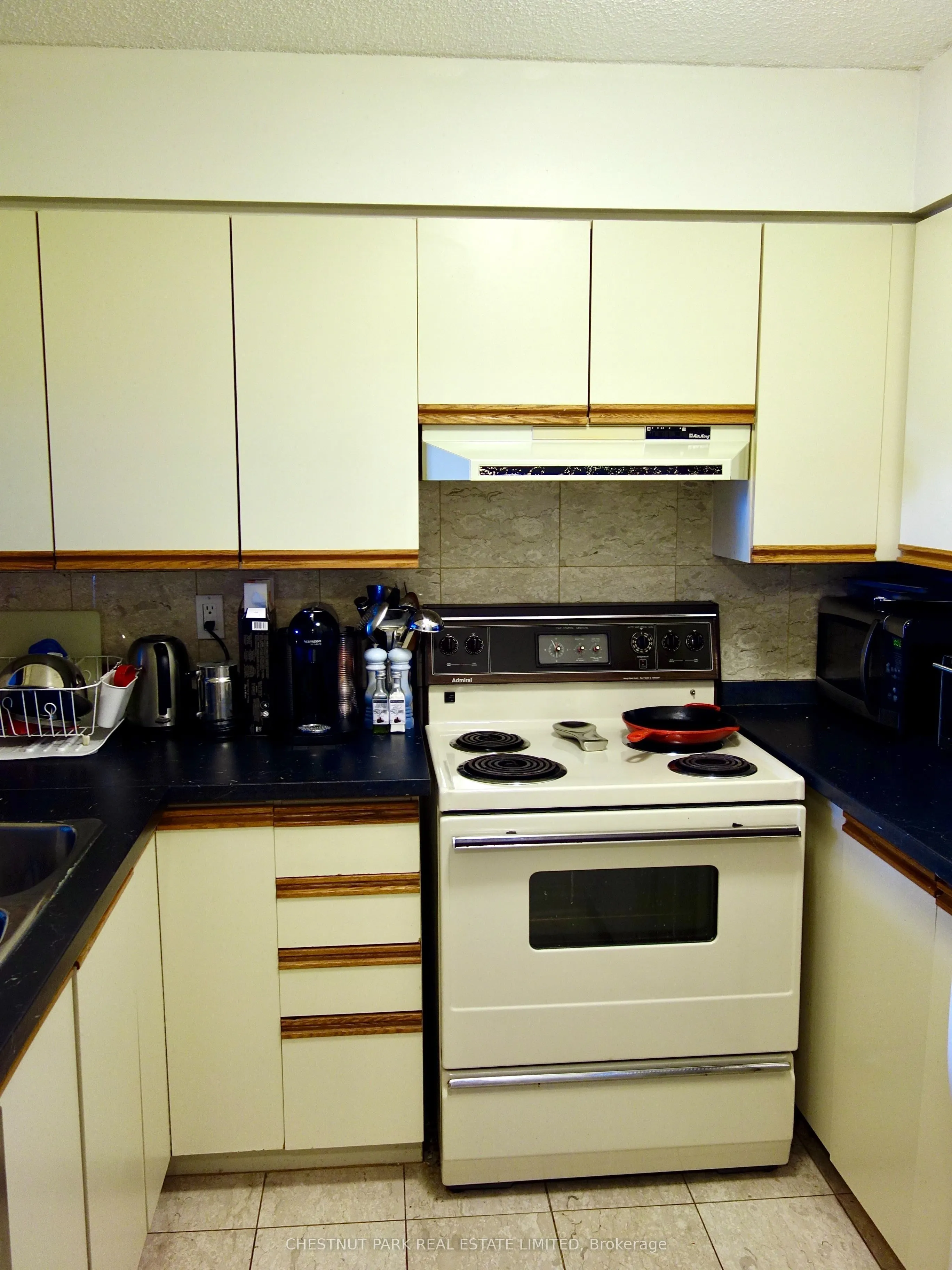 95 Prince Arthur Avenue, #615