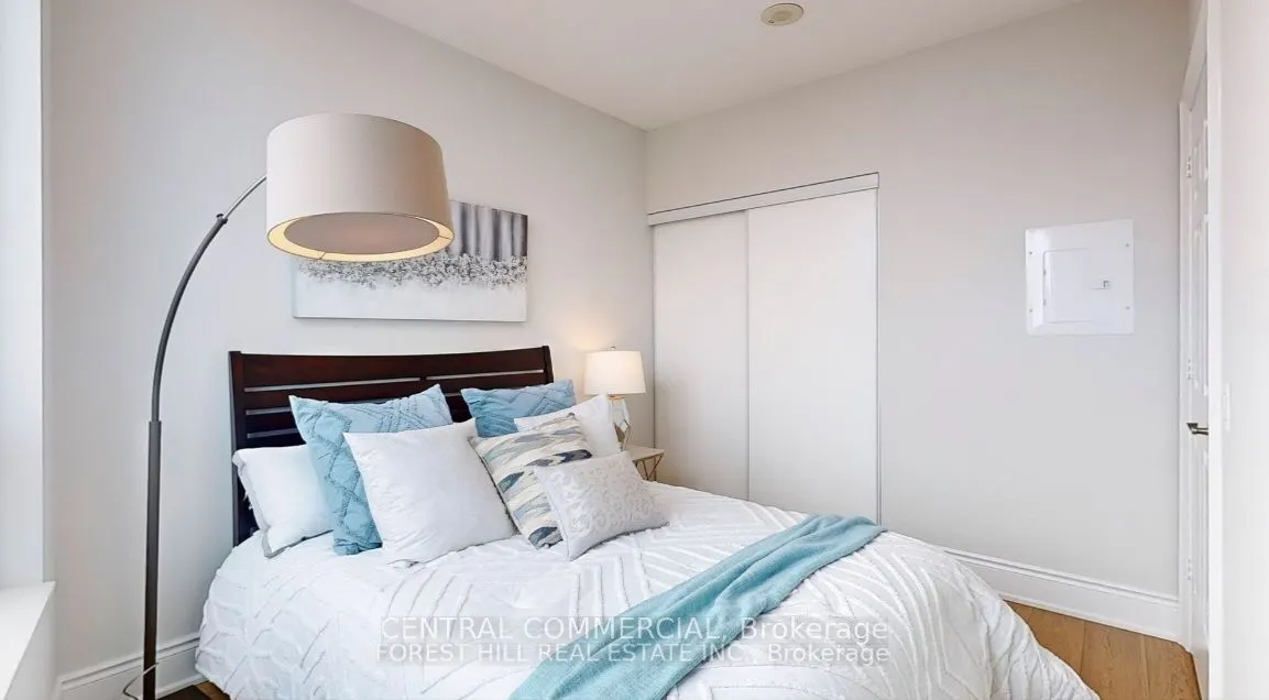 25 Greenview Avenue E, #PH24