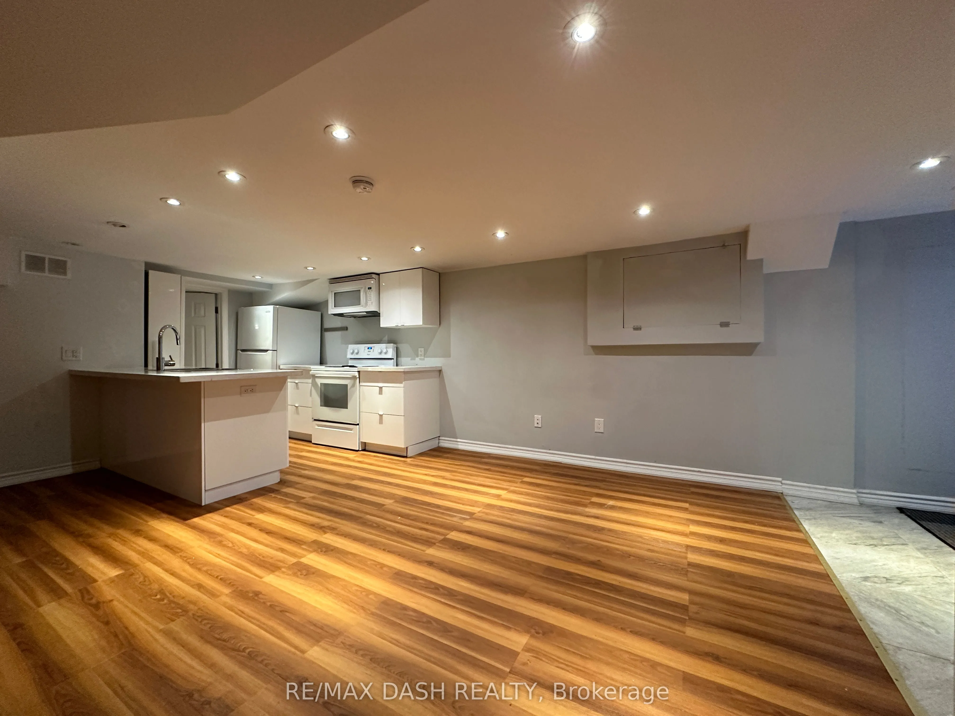 11 Somerset Avenue, #Bsmt