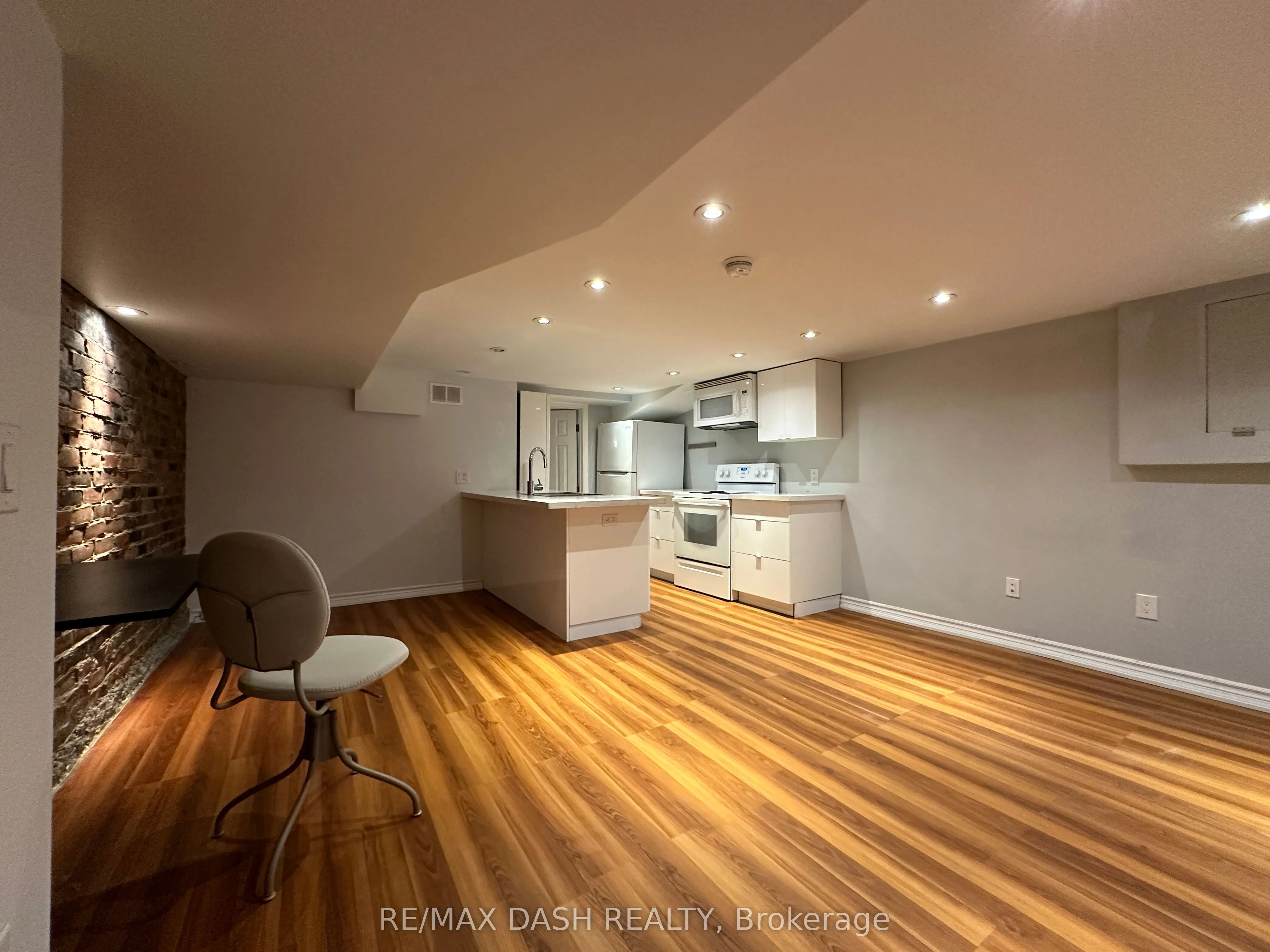 11 Somerset Avenue, #Bsmt