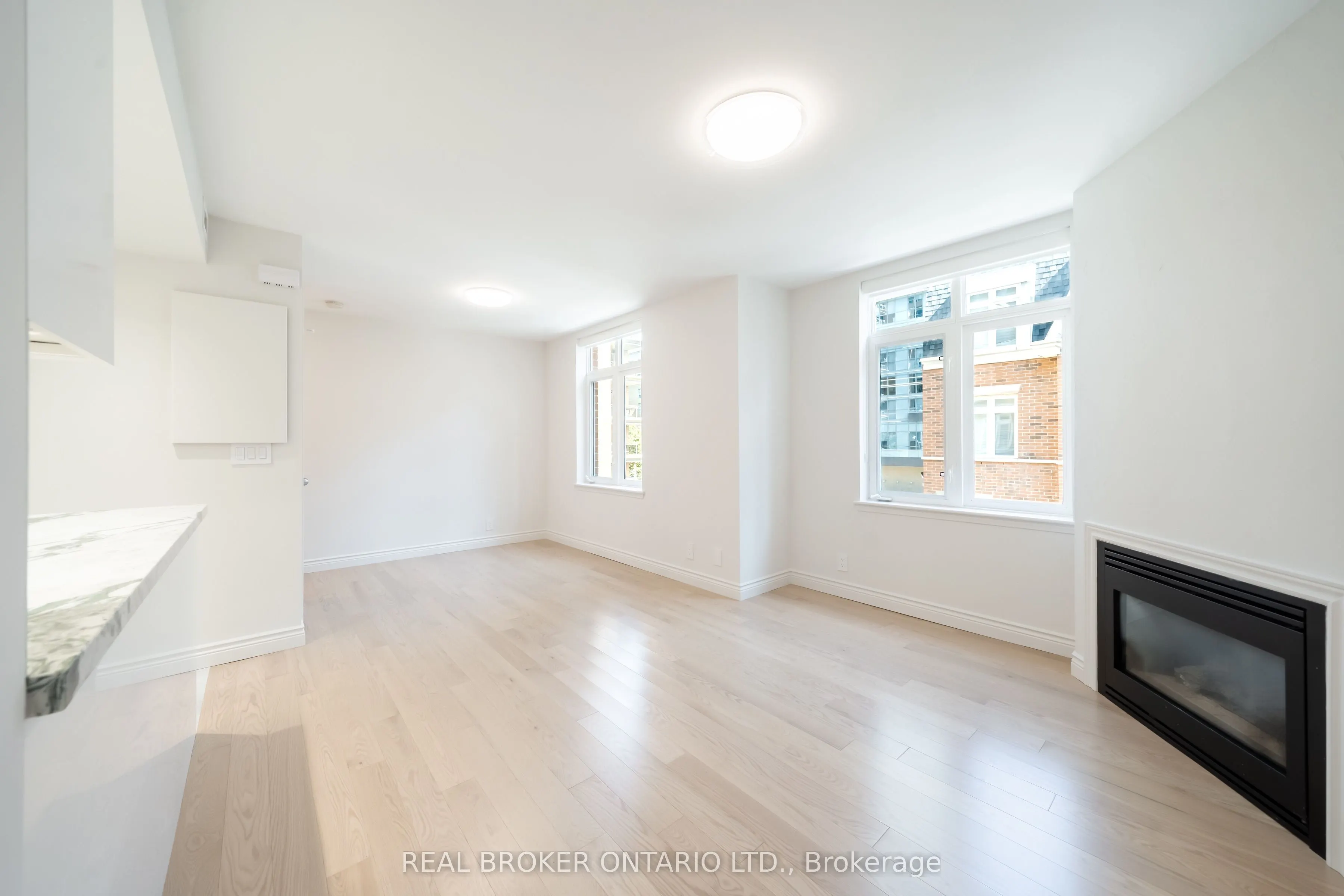 108 Redpath Avenue, #21