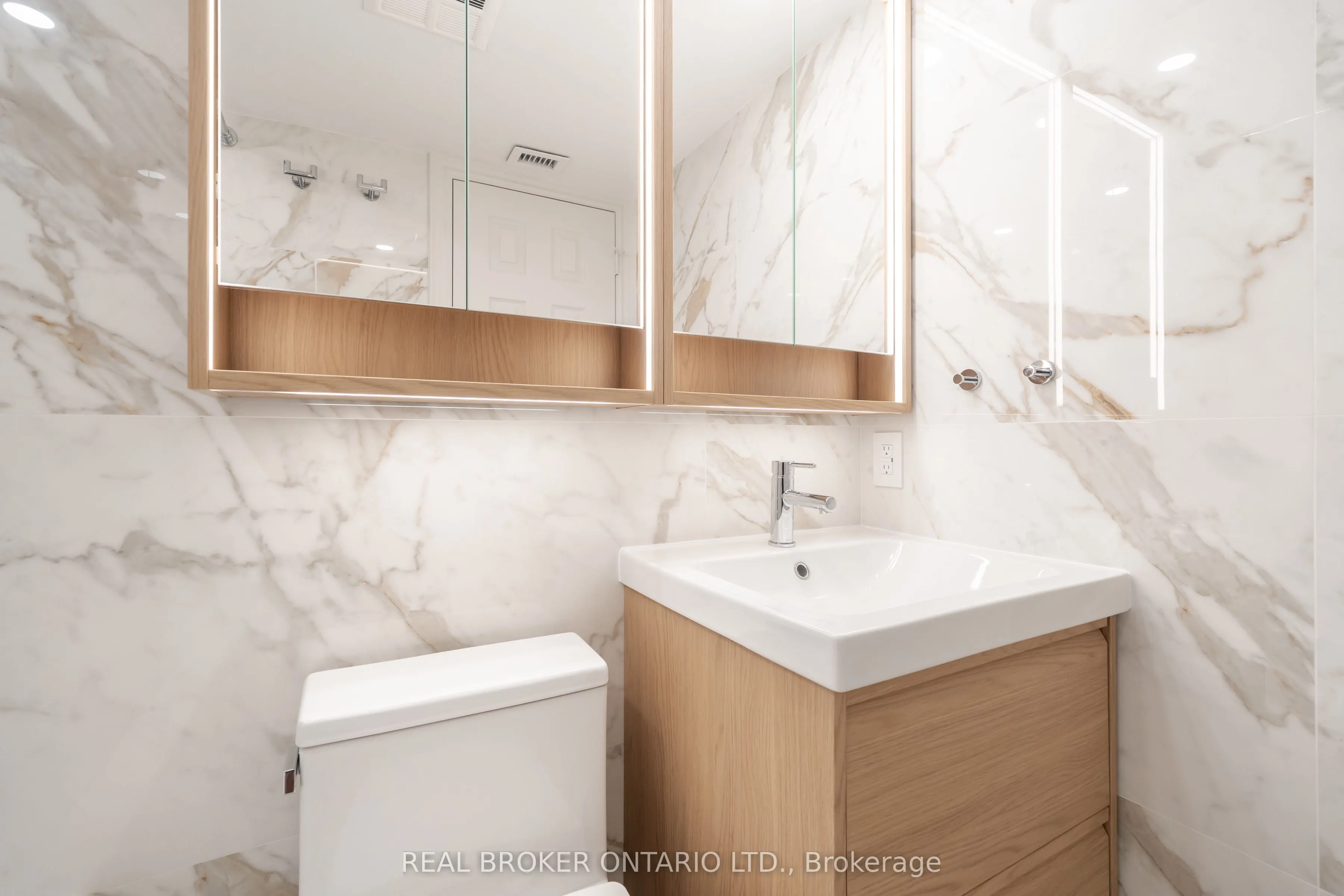 108 Redpath Avenue, #21