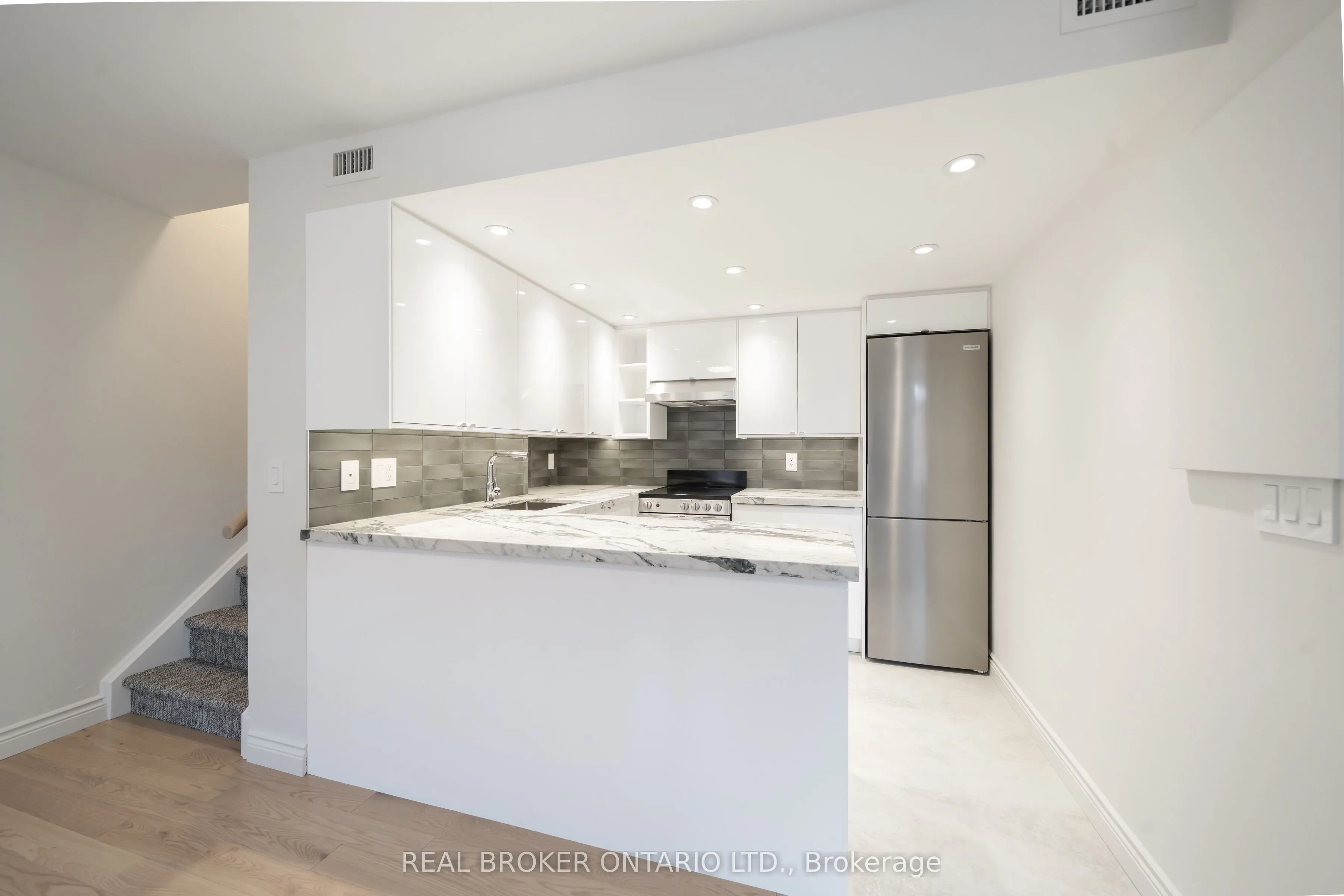 108 Redpath Avenue, #21