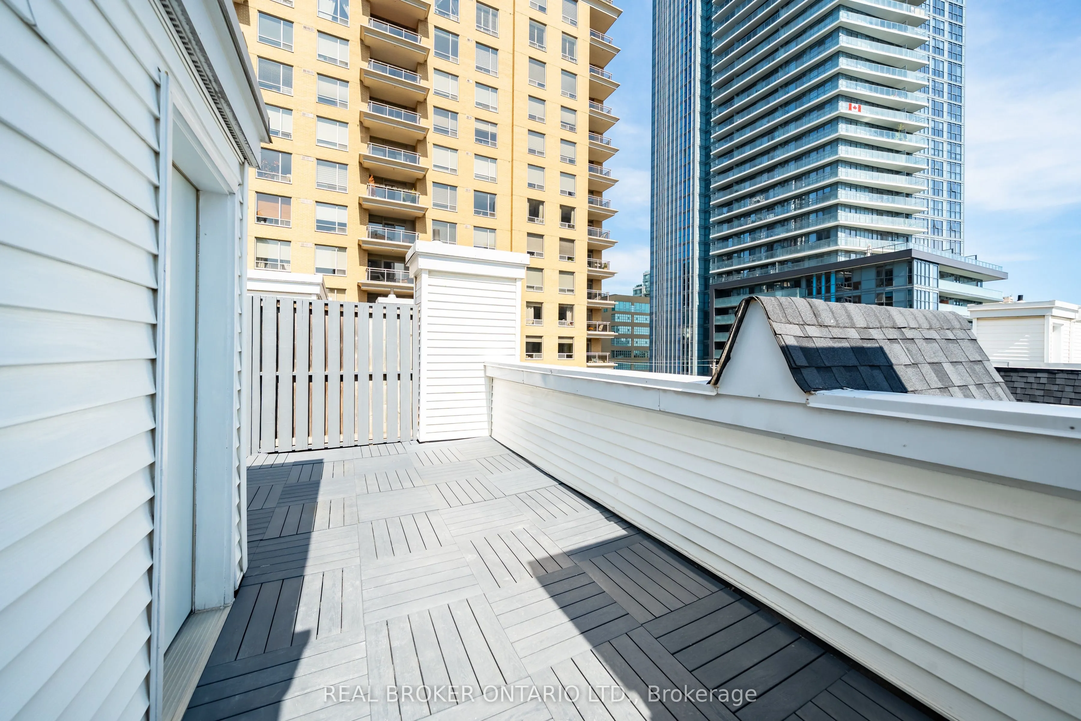 108 Redpath Avenue, #21