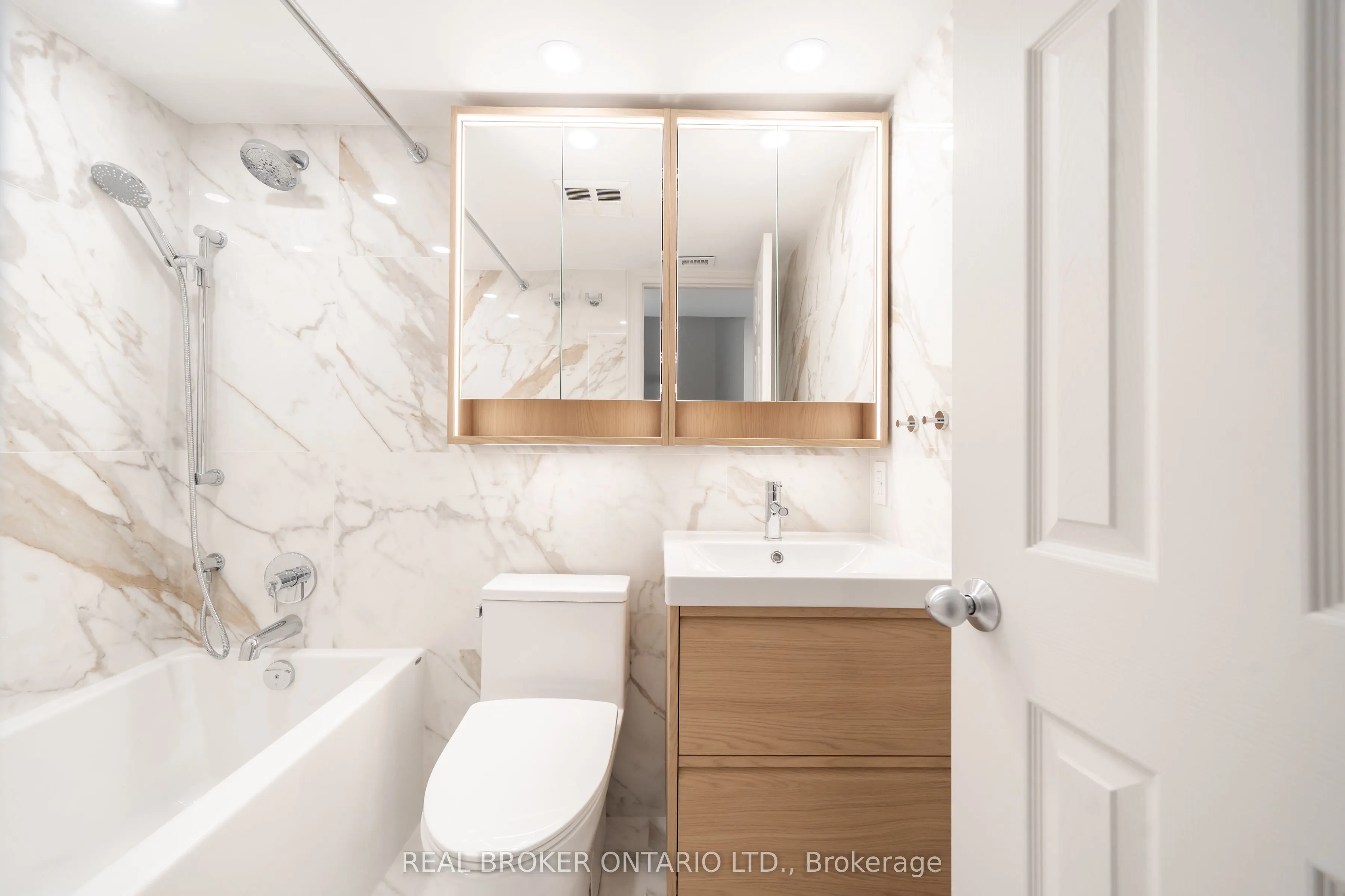 108 Redpath Avenue, #21