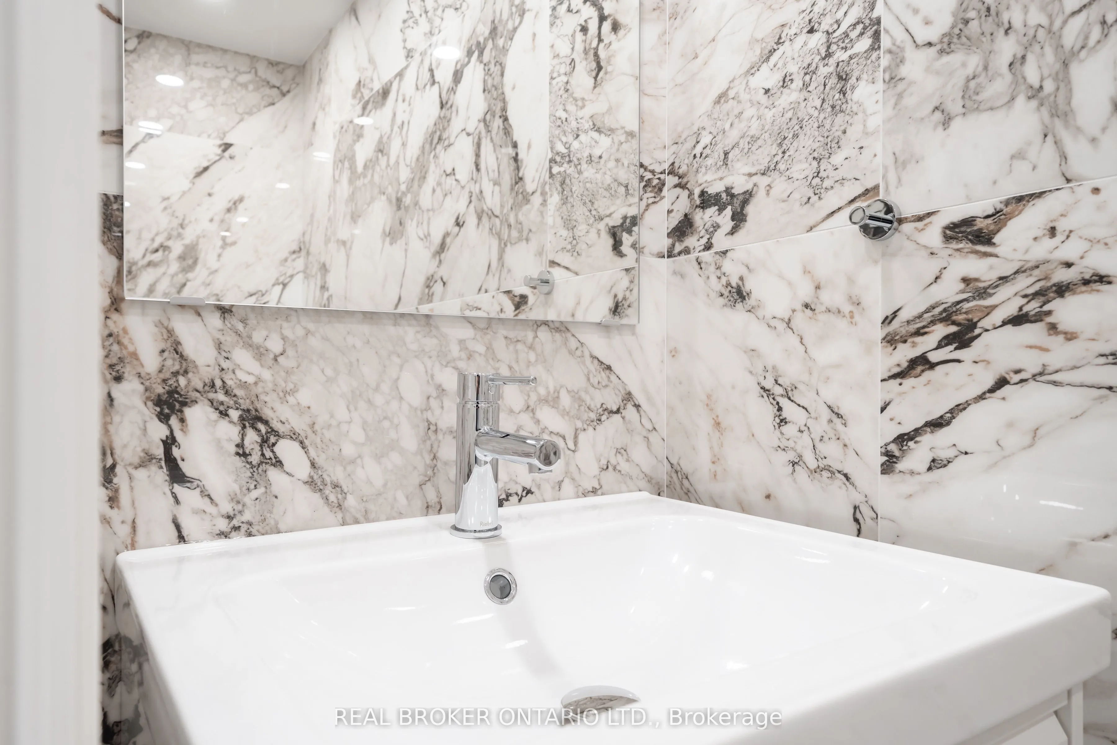 108 Redpath Avenue, #21
