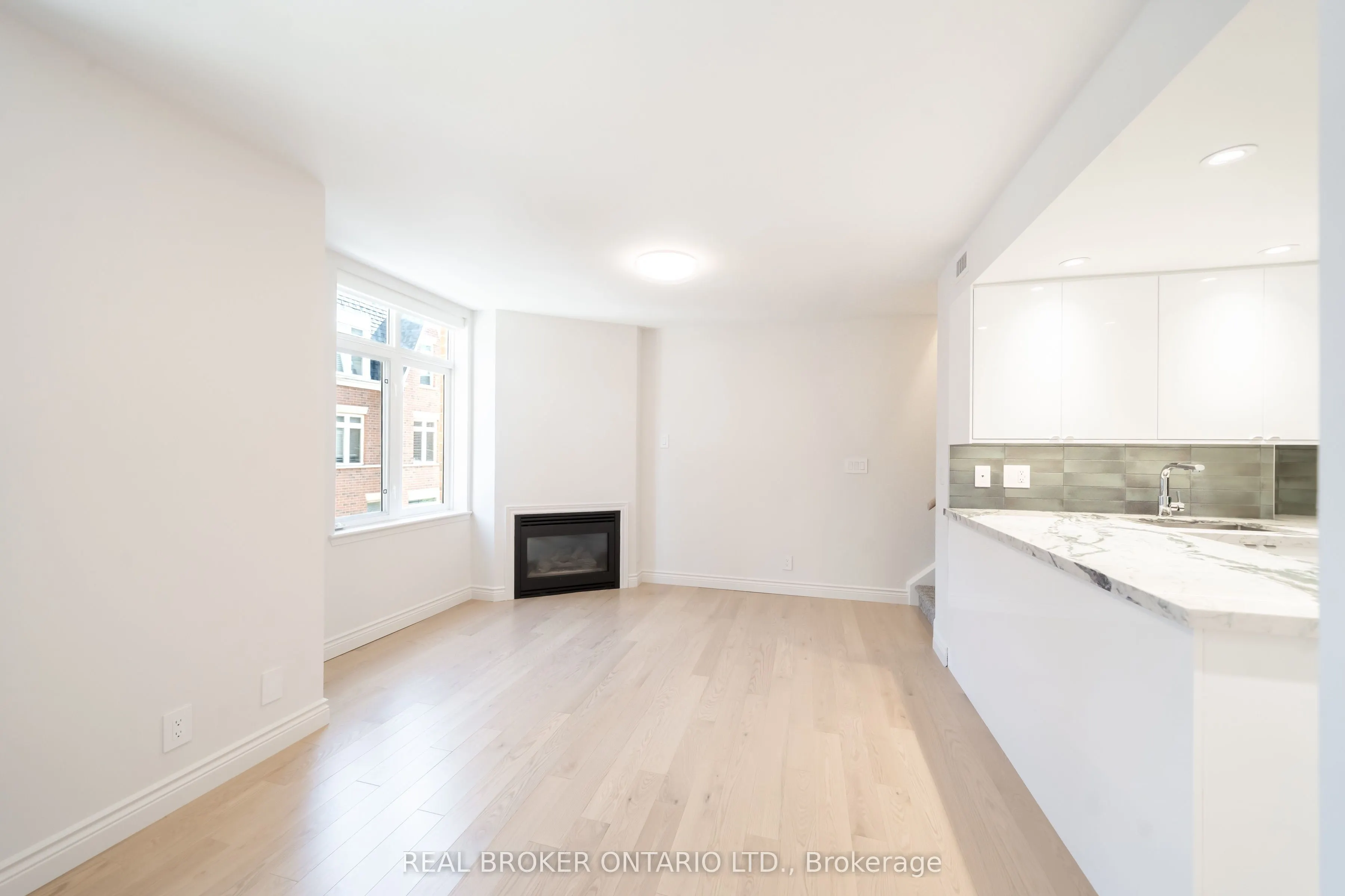 108 Redpath Avenue, #21