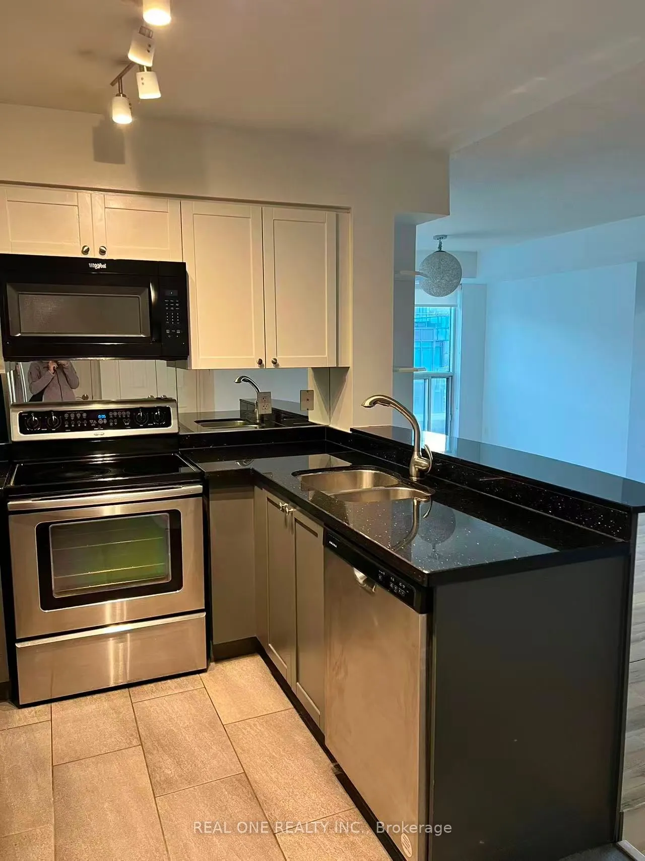 230 King Street E, #1716