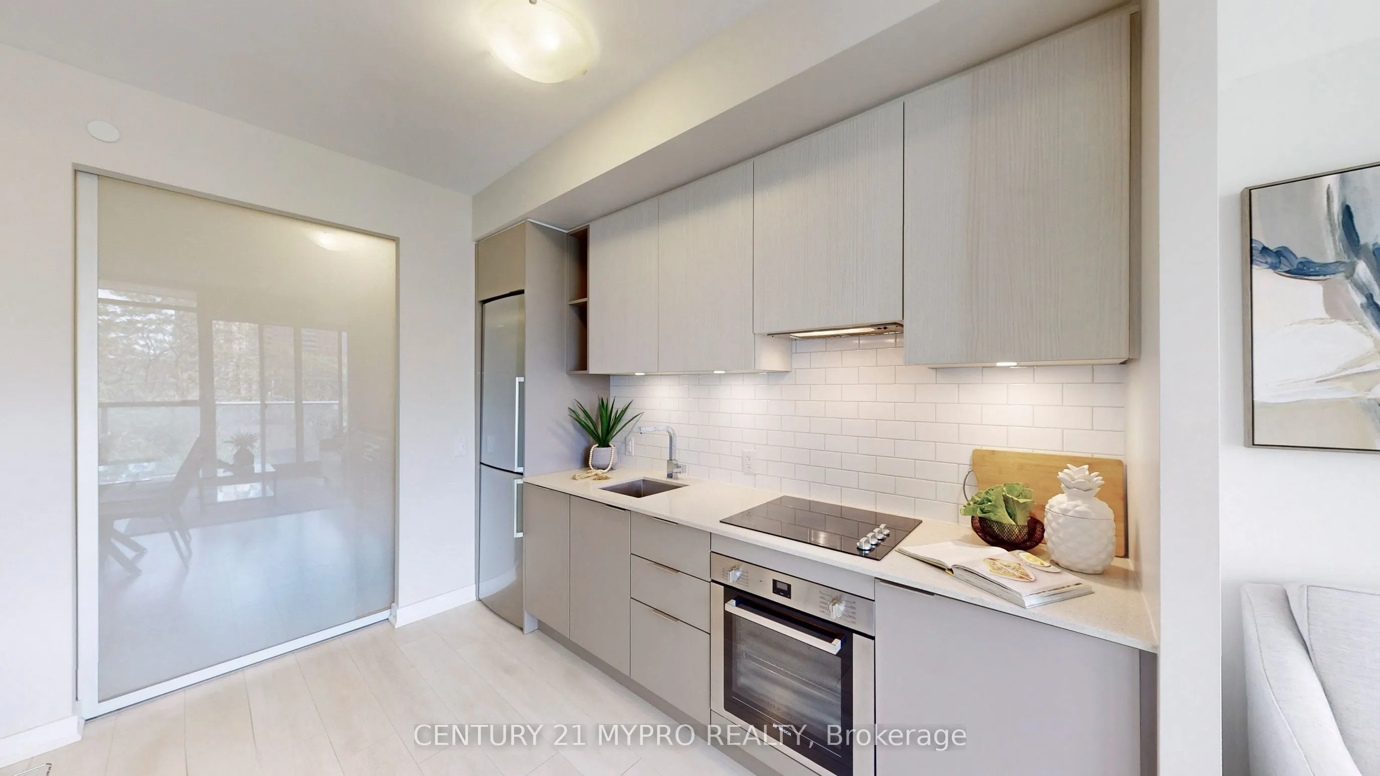 120 Parliament Street, #404