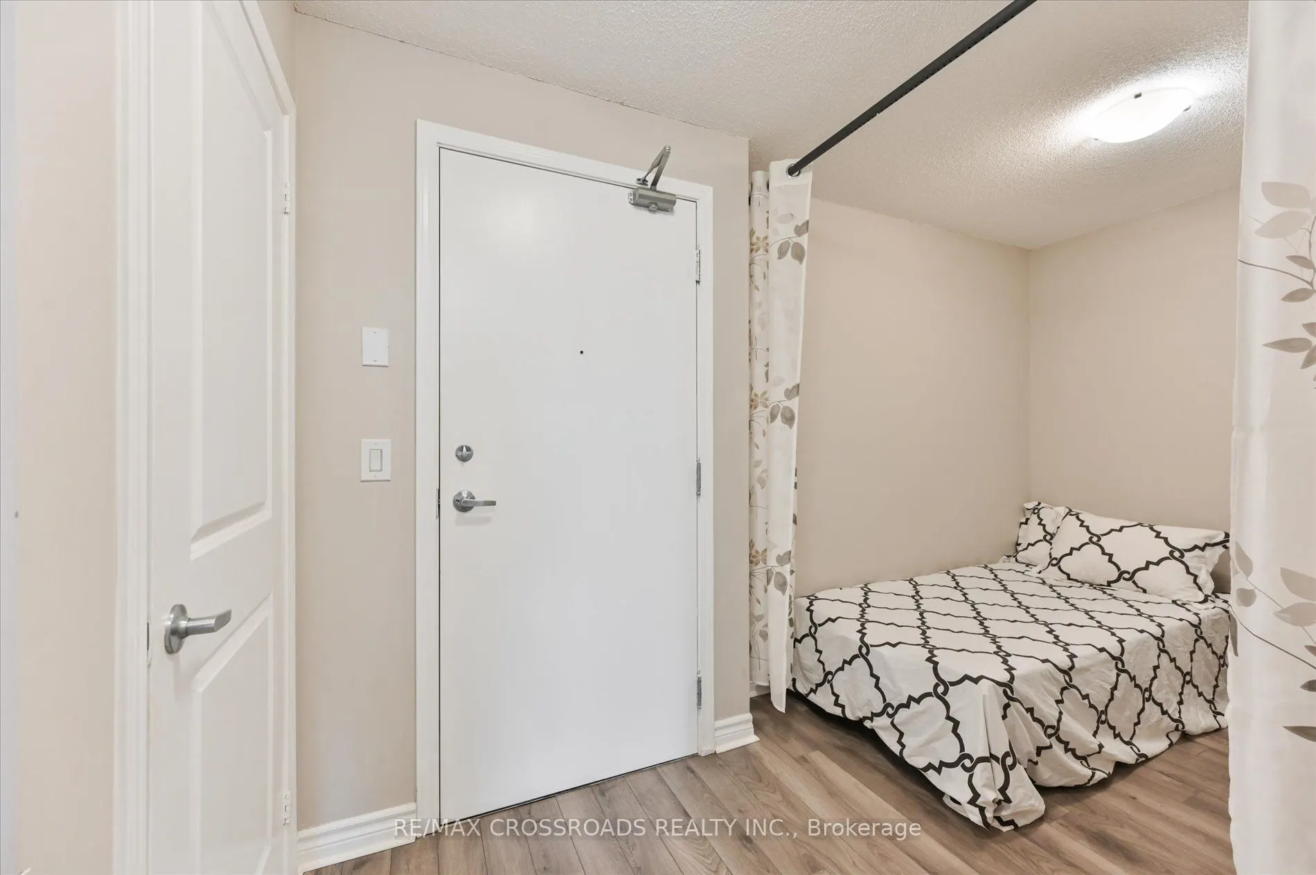 27 REAN Drive, #518