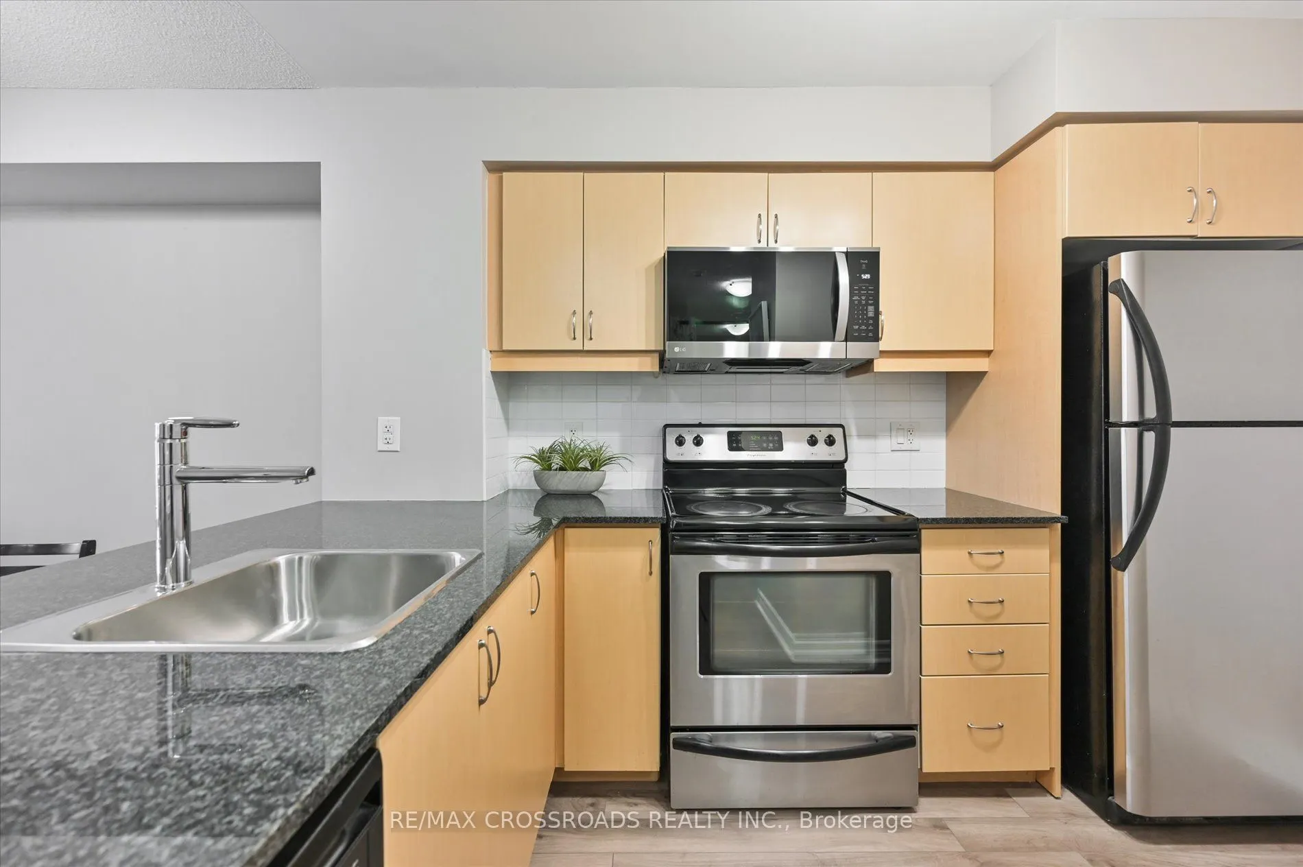 27 REAN Drive, #518