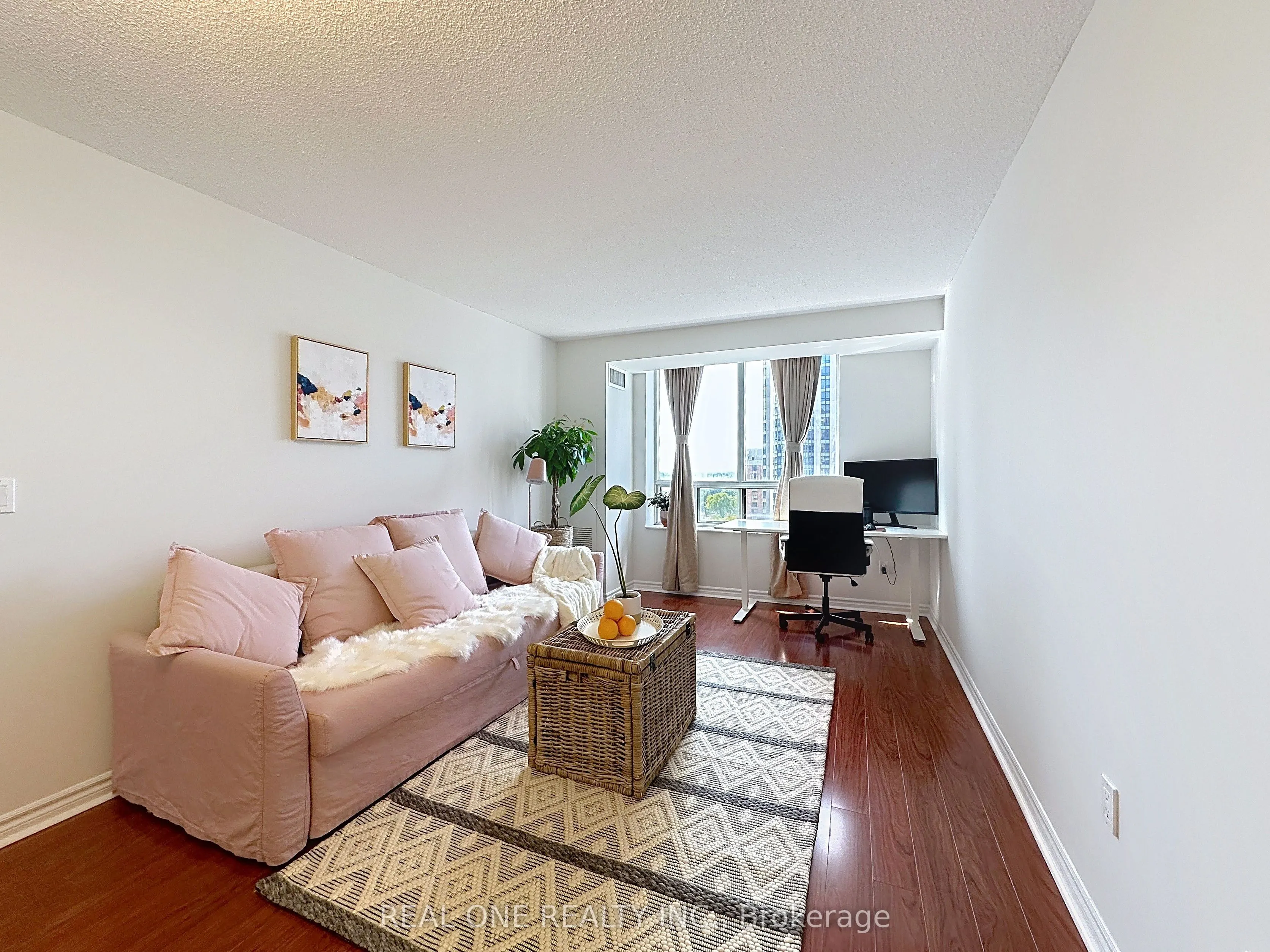 18 Sommerset Way, #1708