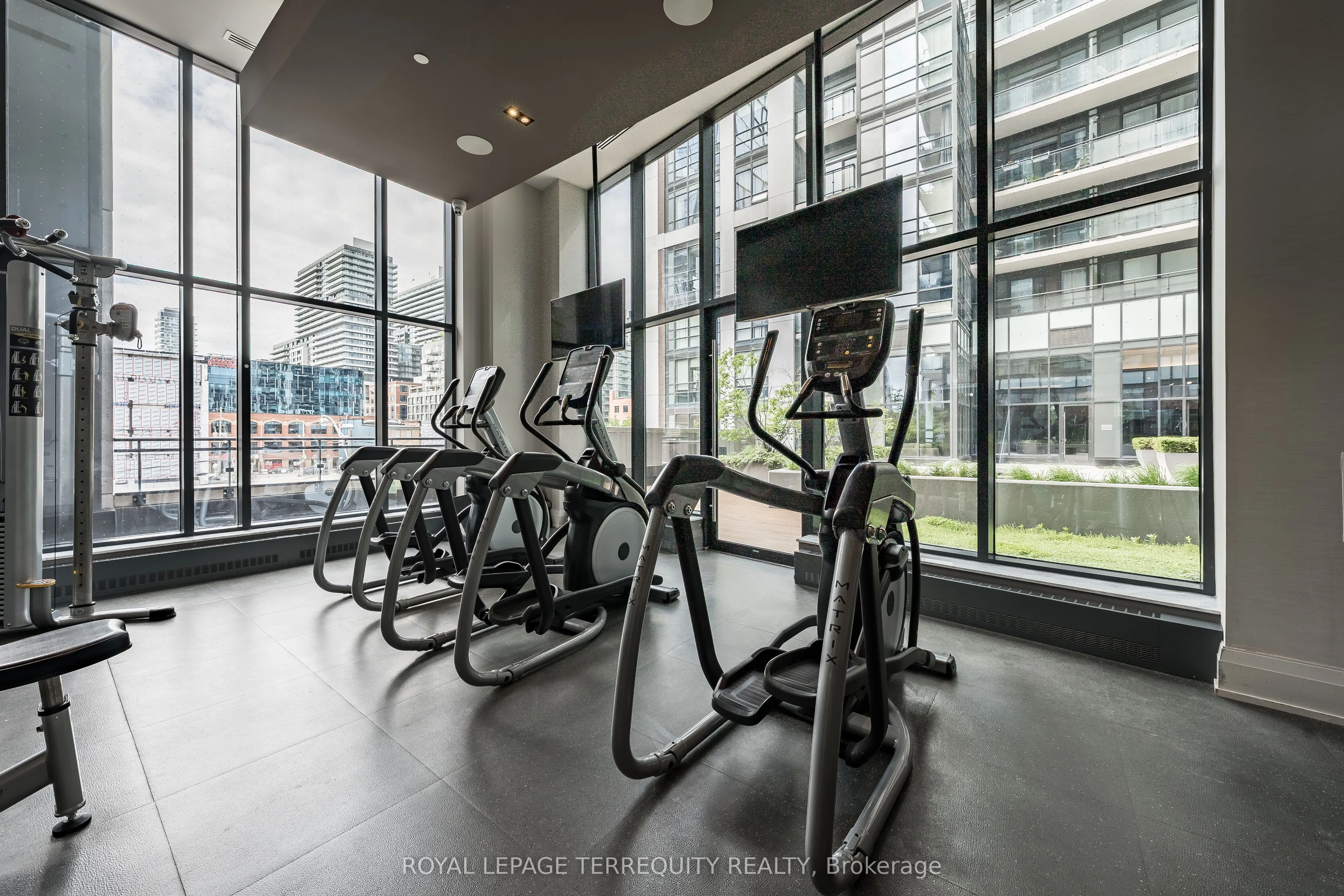 460 Adelaide Street E, #1032