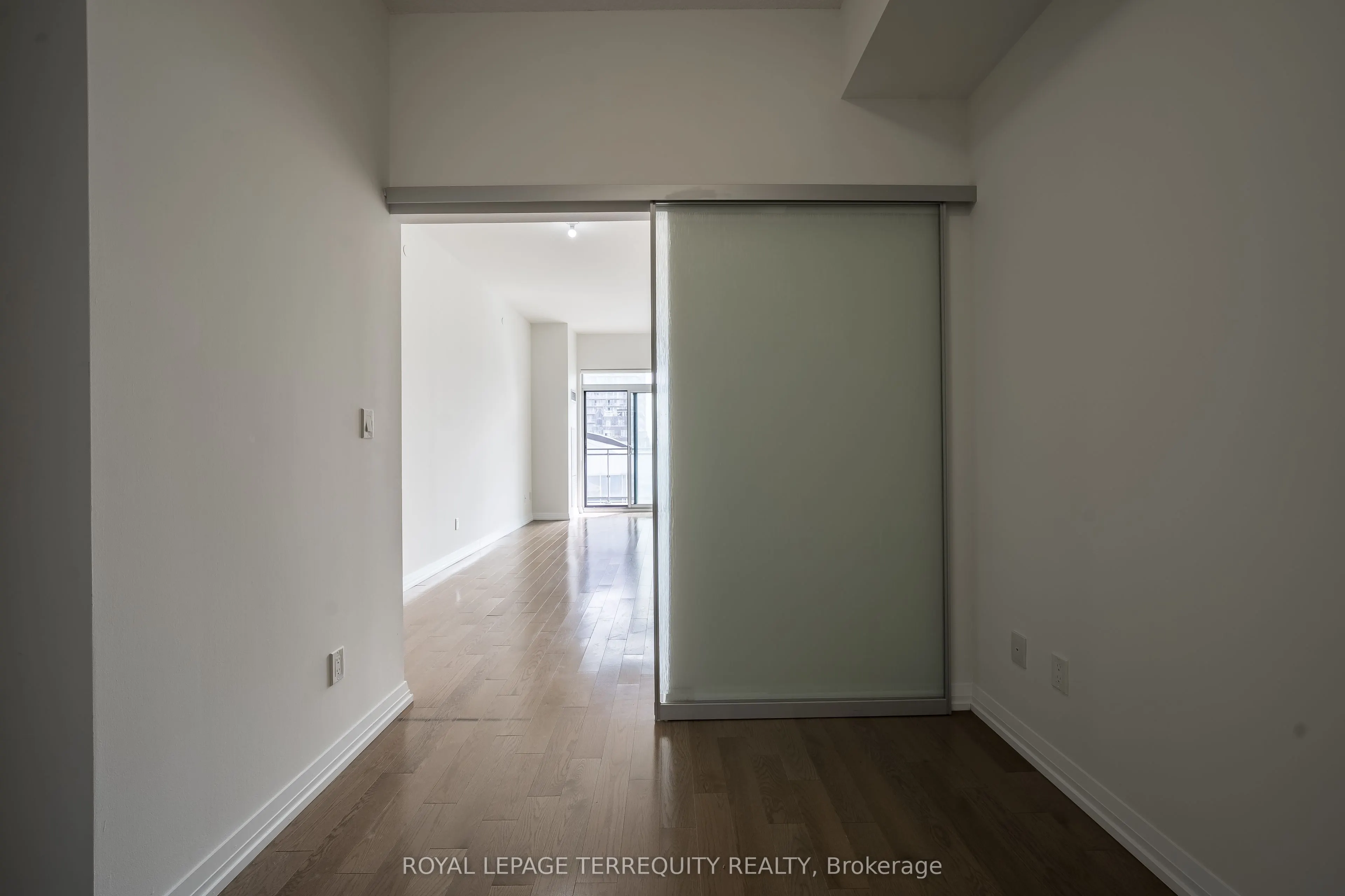 460 Adelaide Street E, #1032