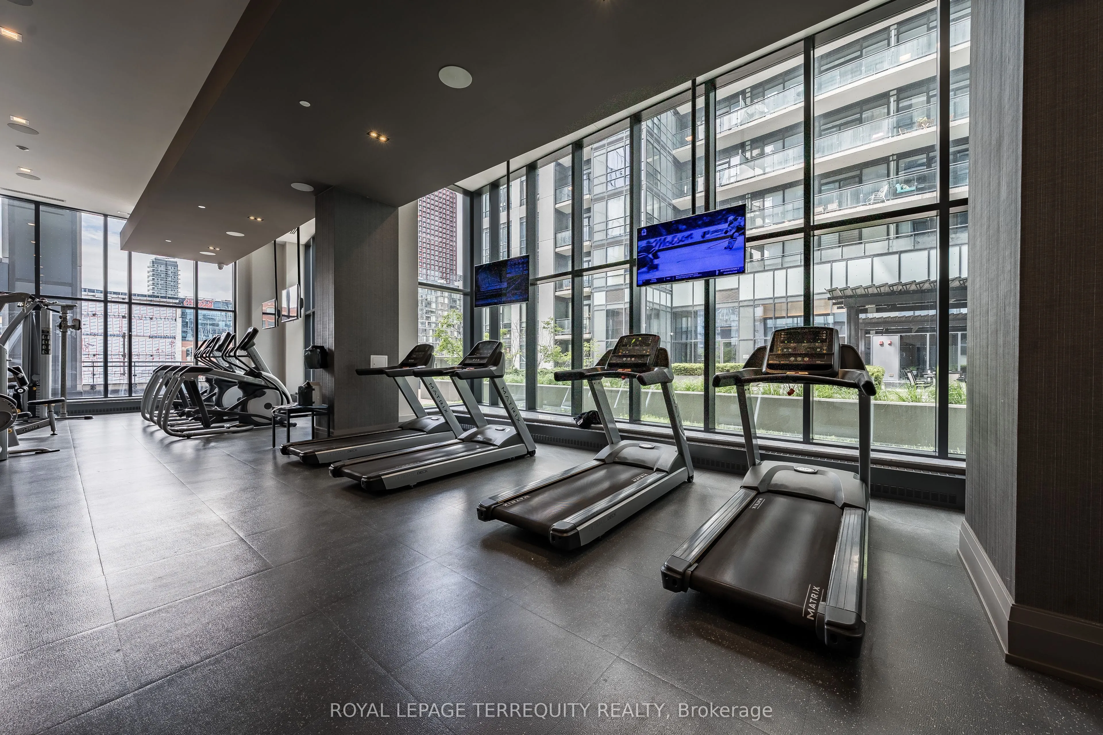 460 Adelaide Street E, #1032