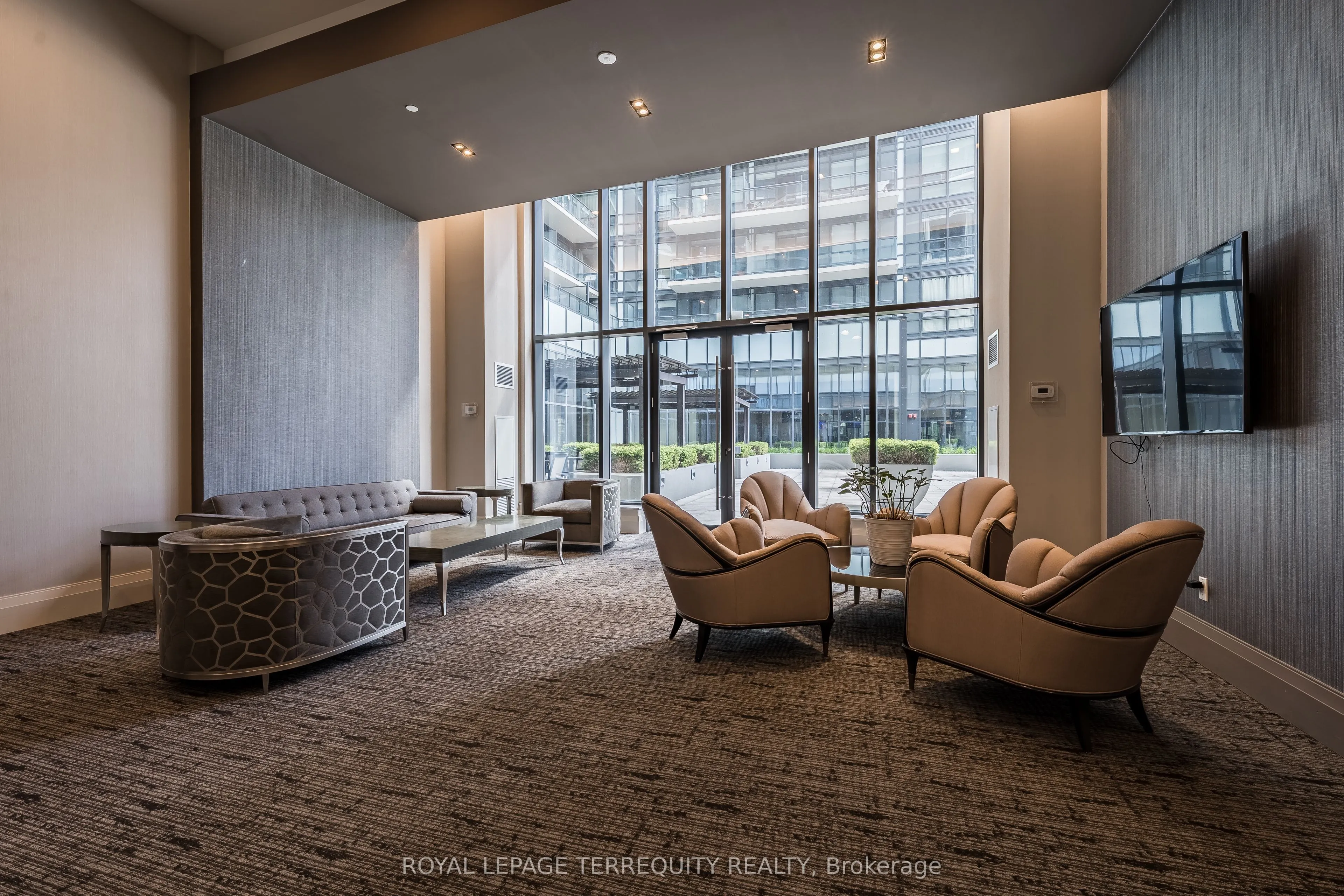 460 Adelaide Street E, #1032