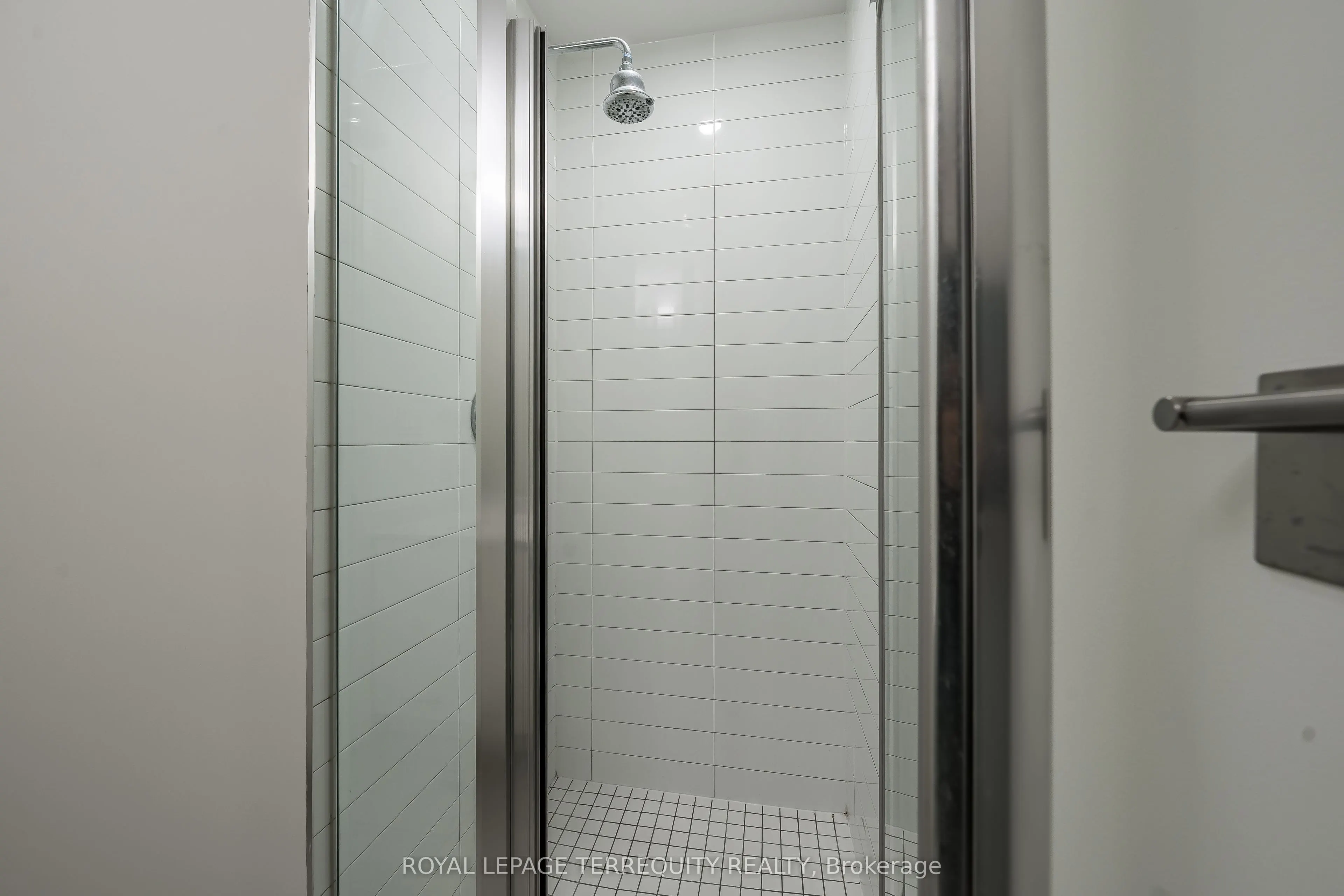 460 Adelaide Street E, #1032