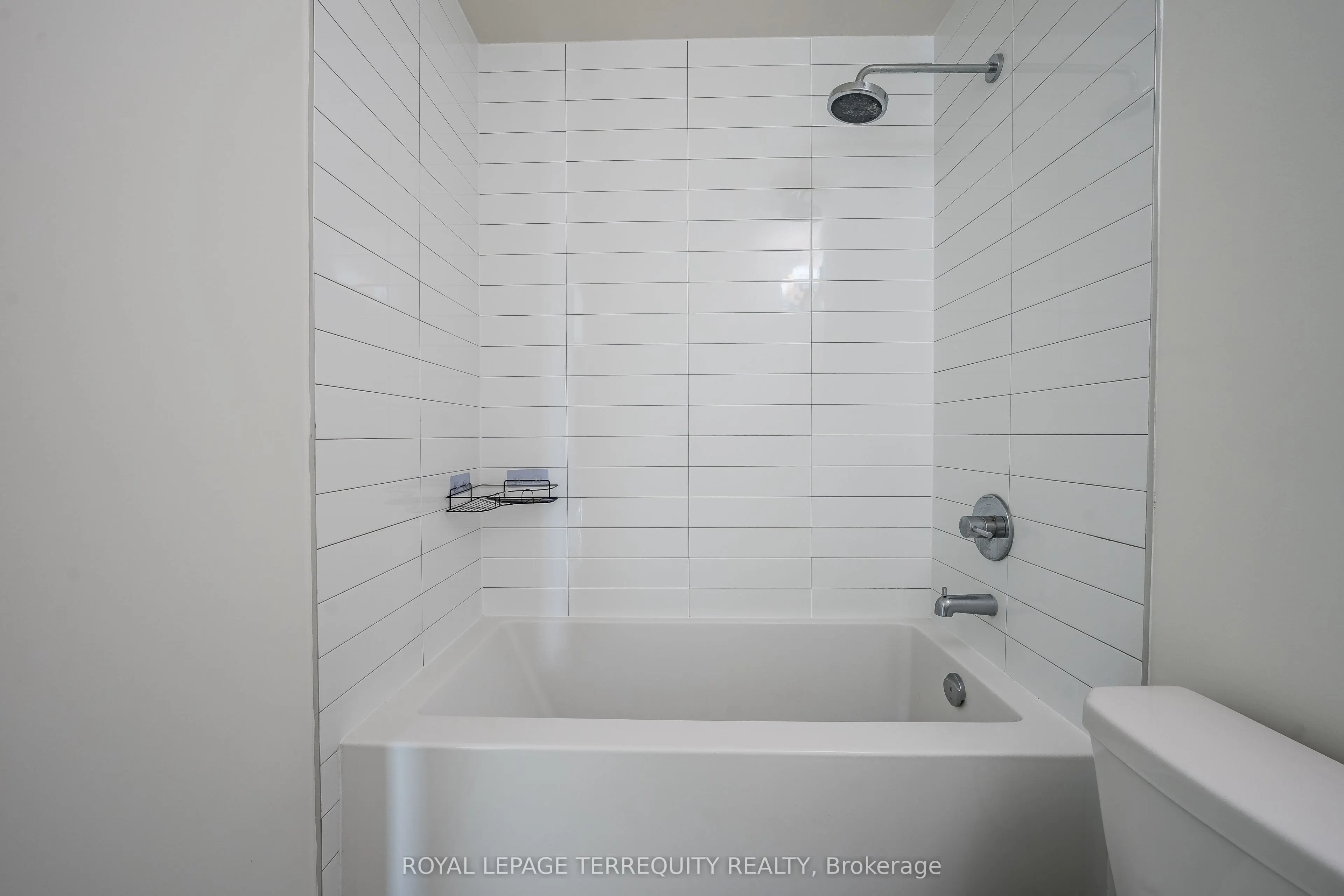 460 Adelaide Street E, #1032
