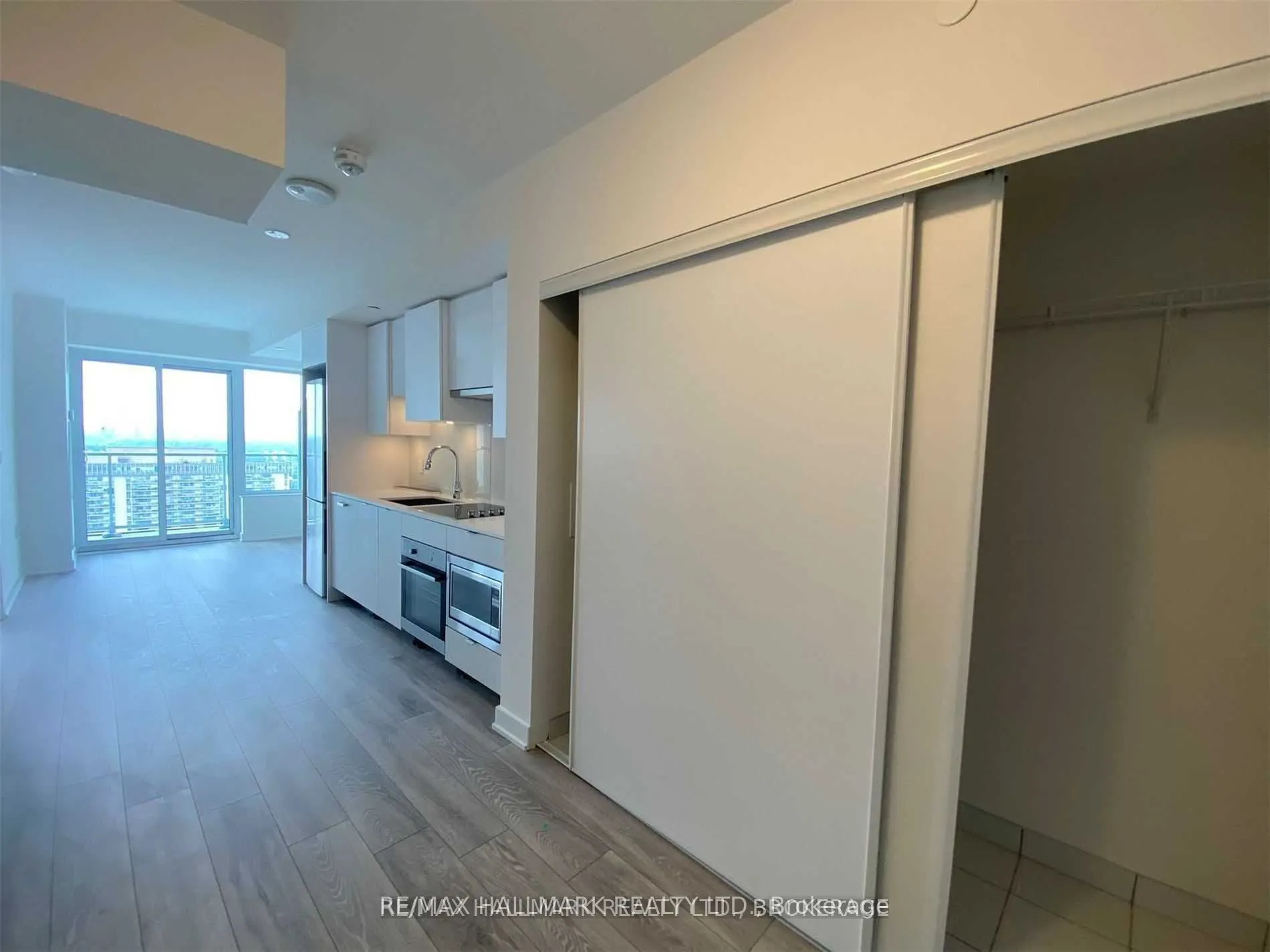 99 Broadway Avenue, #3301 Nt