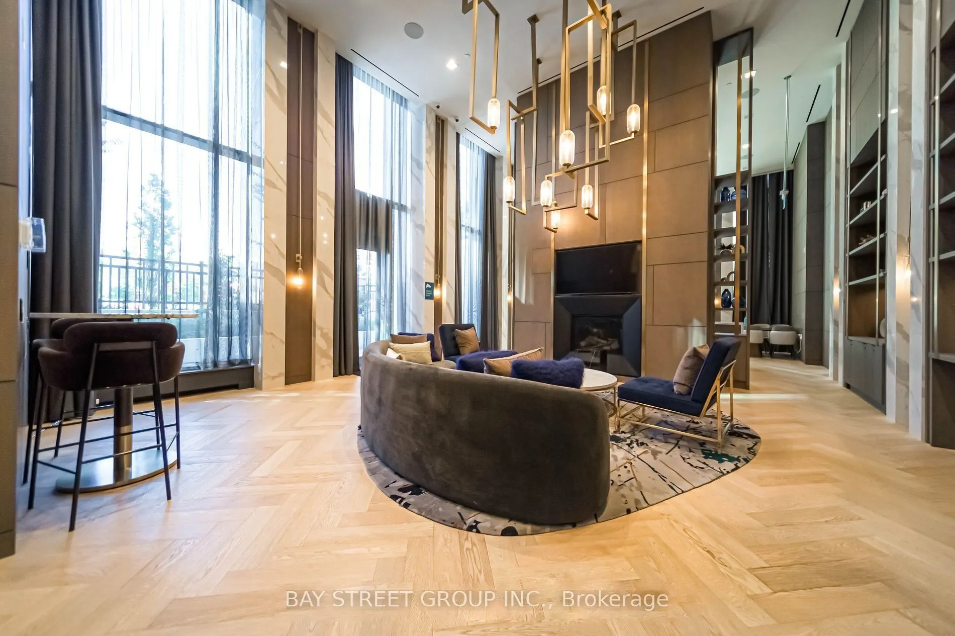 15 Holmes Avenue, #1012