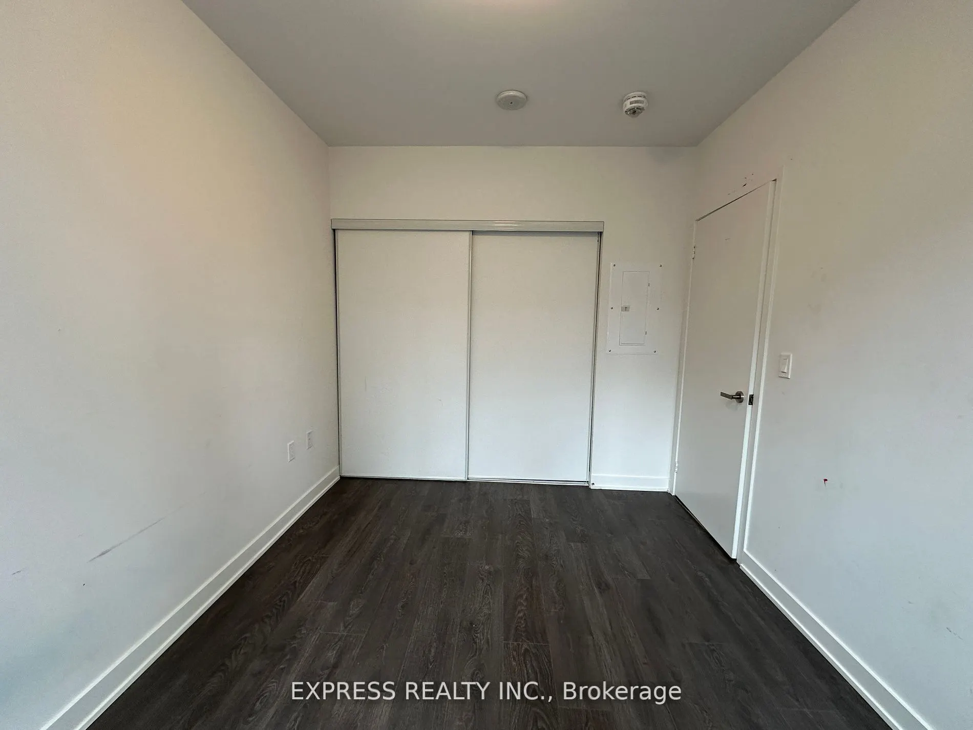 99 Broadway Avenue, #516