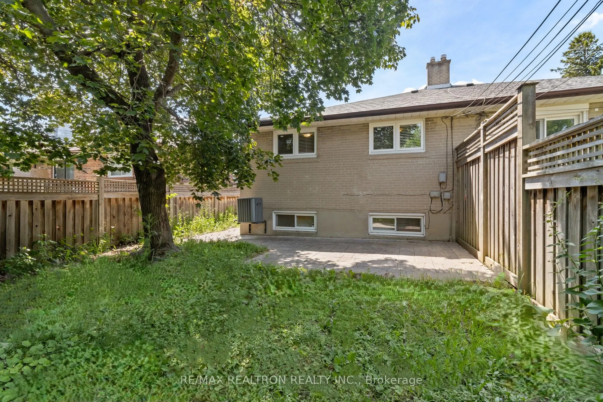 44 Caracas Road