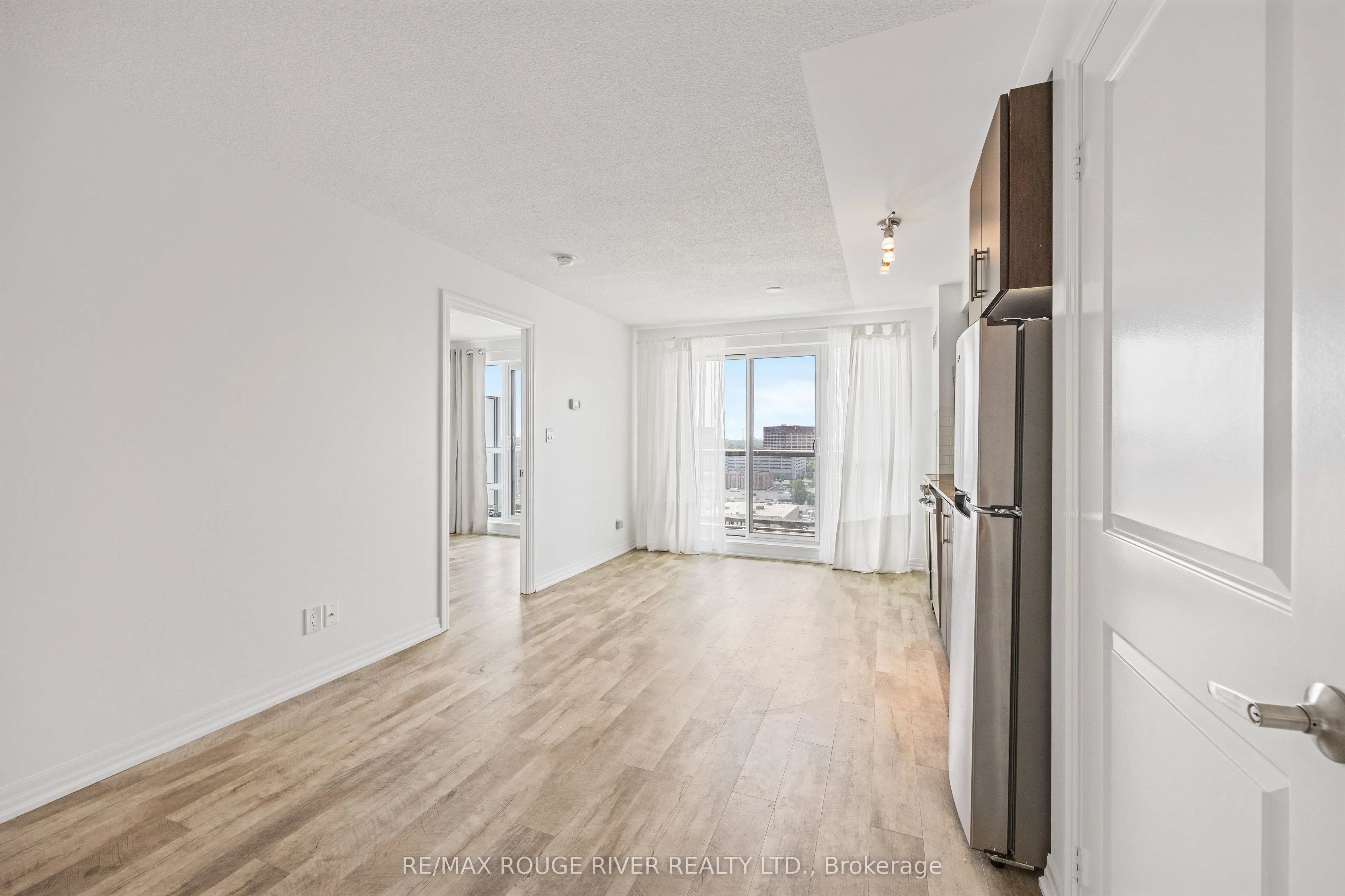 30 Herons Hill Way, #1408