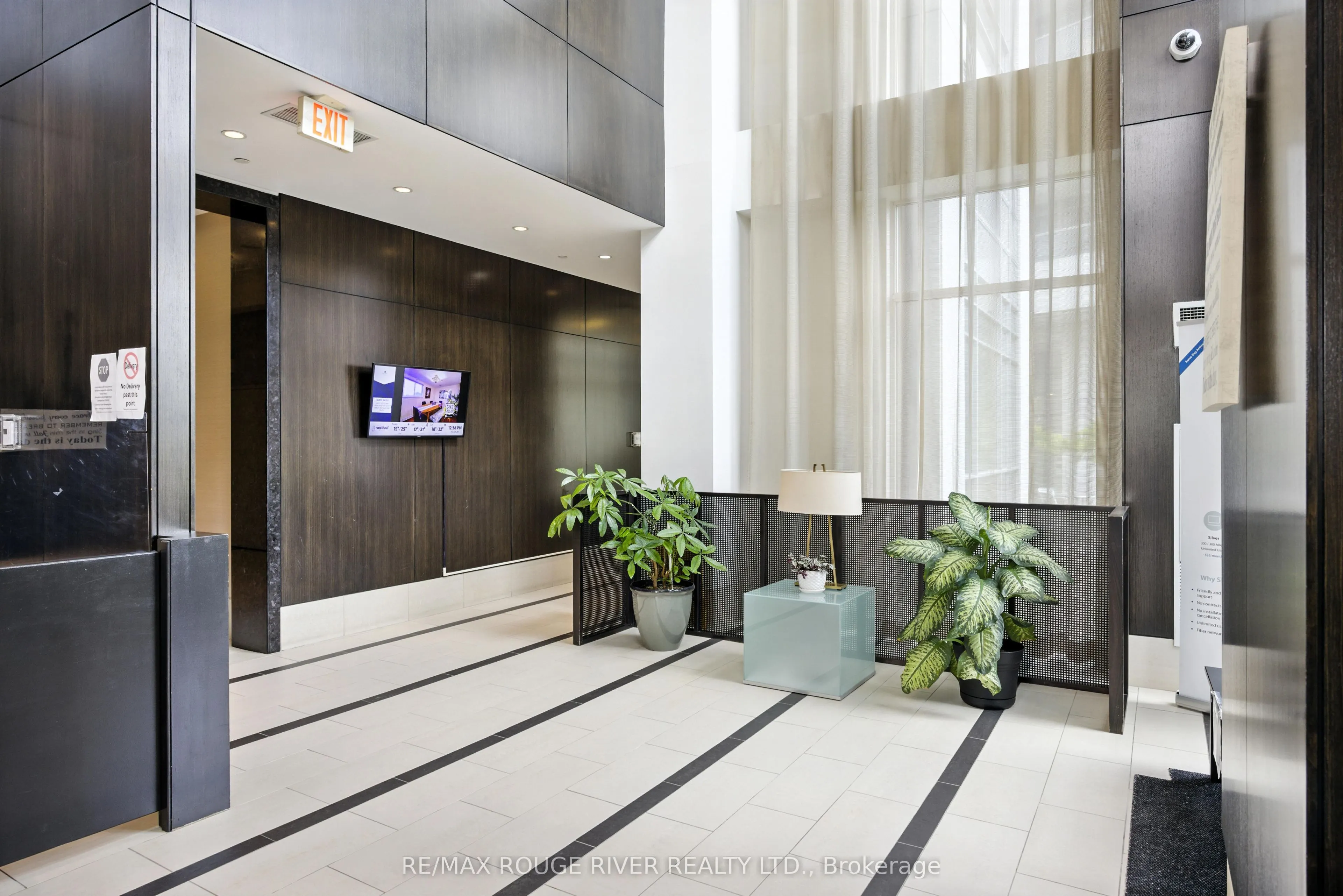 30 Herons Hill Way, #1408