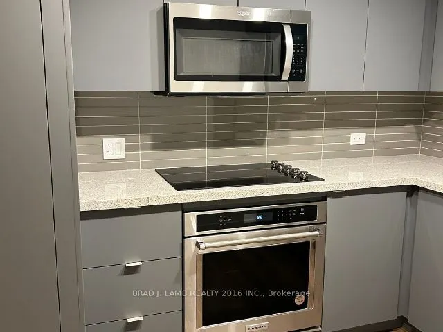 30 Tretti Way, #211