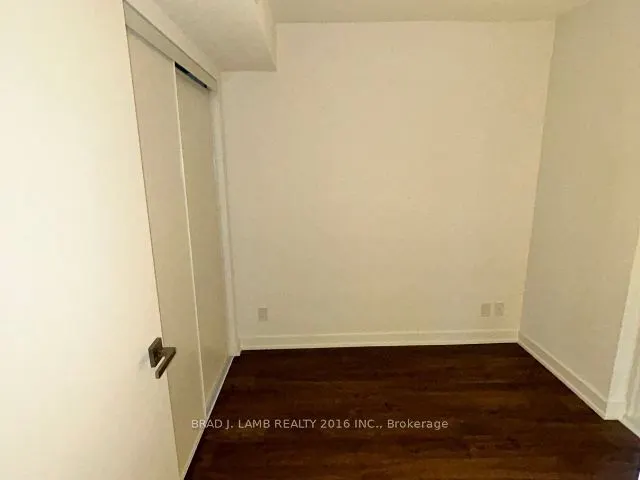 30 Tretti Way, #211