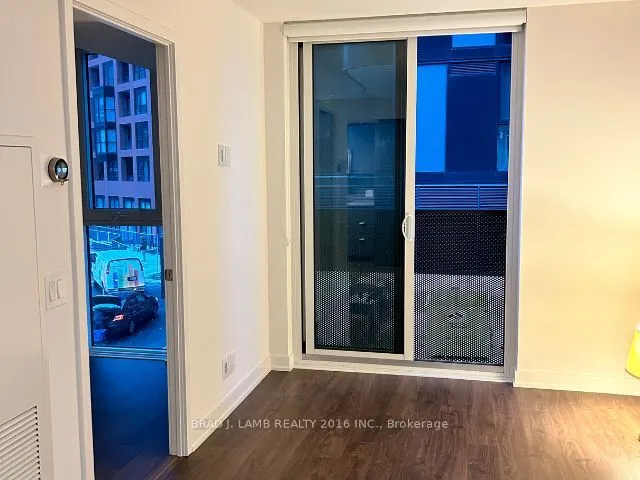 30 Tretti Way, #211