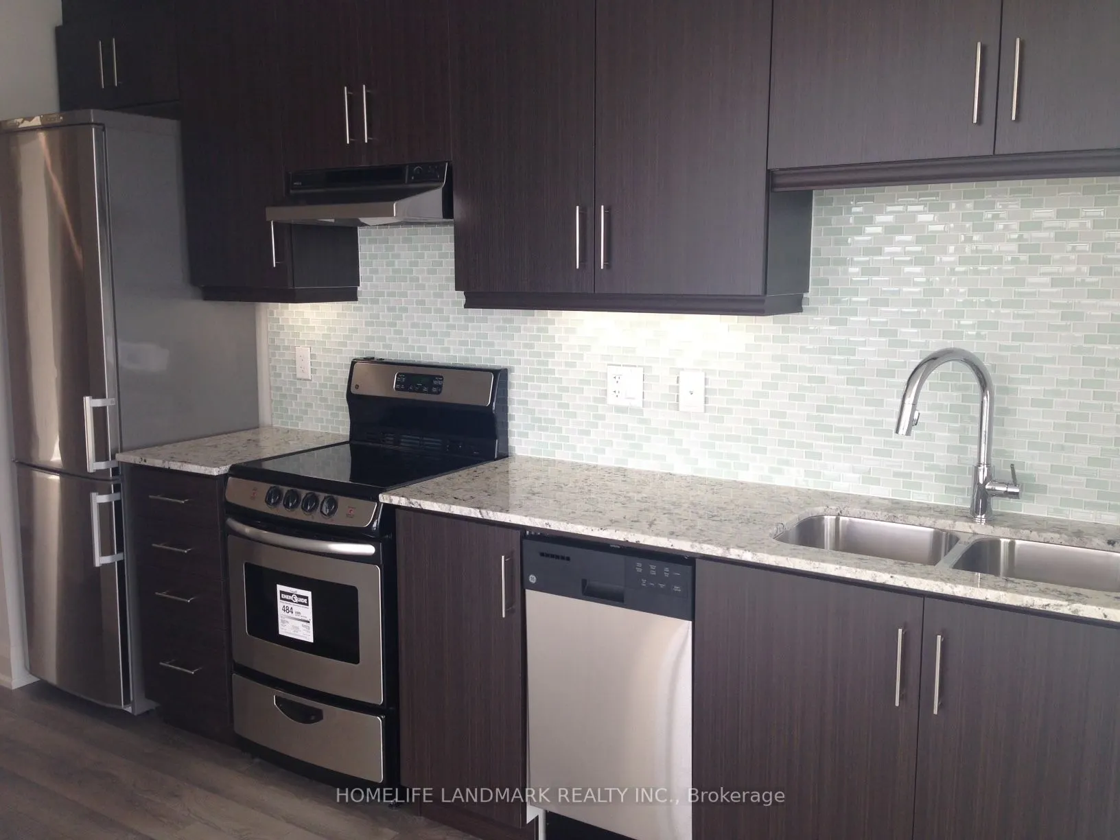 68 Canterbury Place, #1905