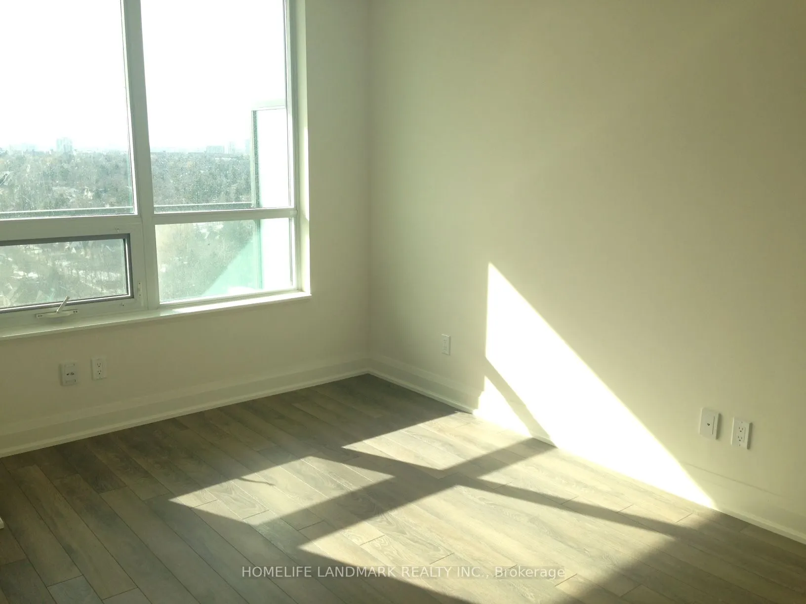 68 Canterbury Place, #1905